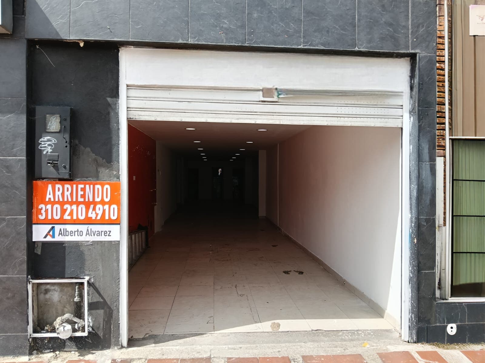 Local en arriendo en Barrio La Castellana, Barrios Unidos, Bogotá, D.C. — foto 1 de 17