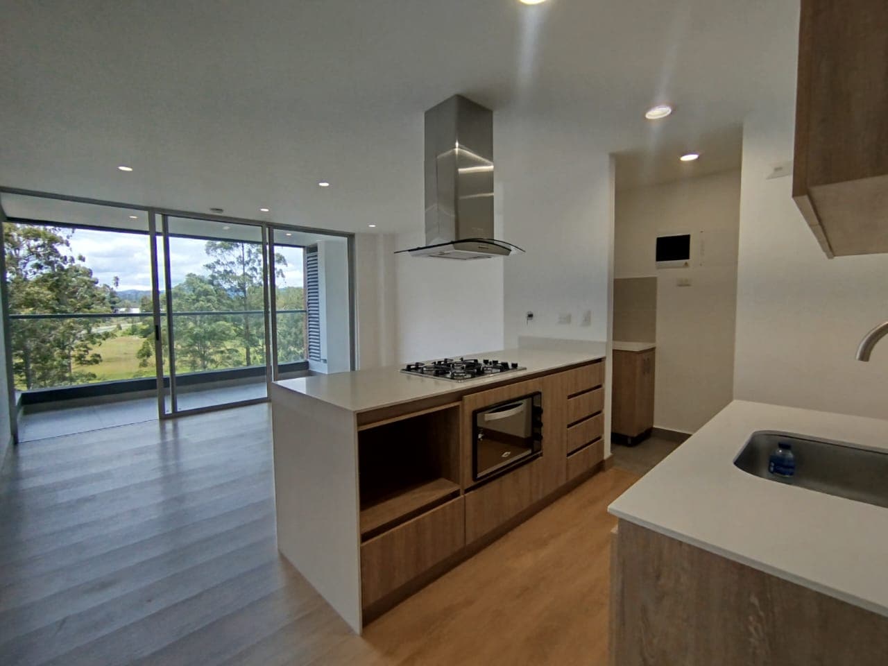 Apartamento en arriendo en El Porvenir Rio Negro, Rionegro — foto 1 de 15