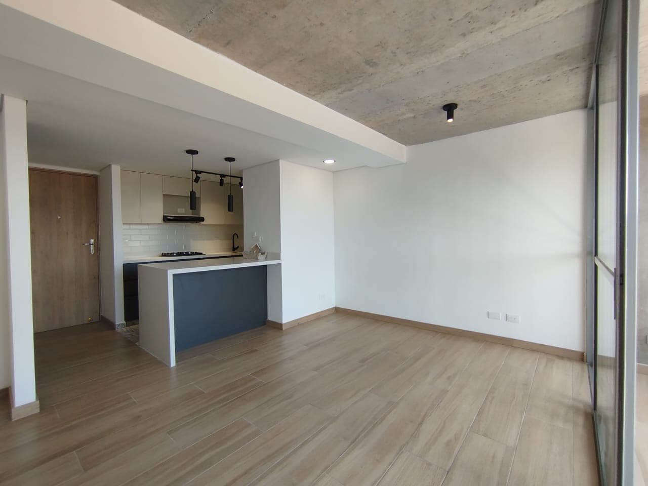 Apartamento en arriendo en Barro Blanco Rio Negro, Rionegro — foto 1 de 15