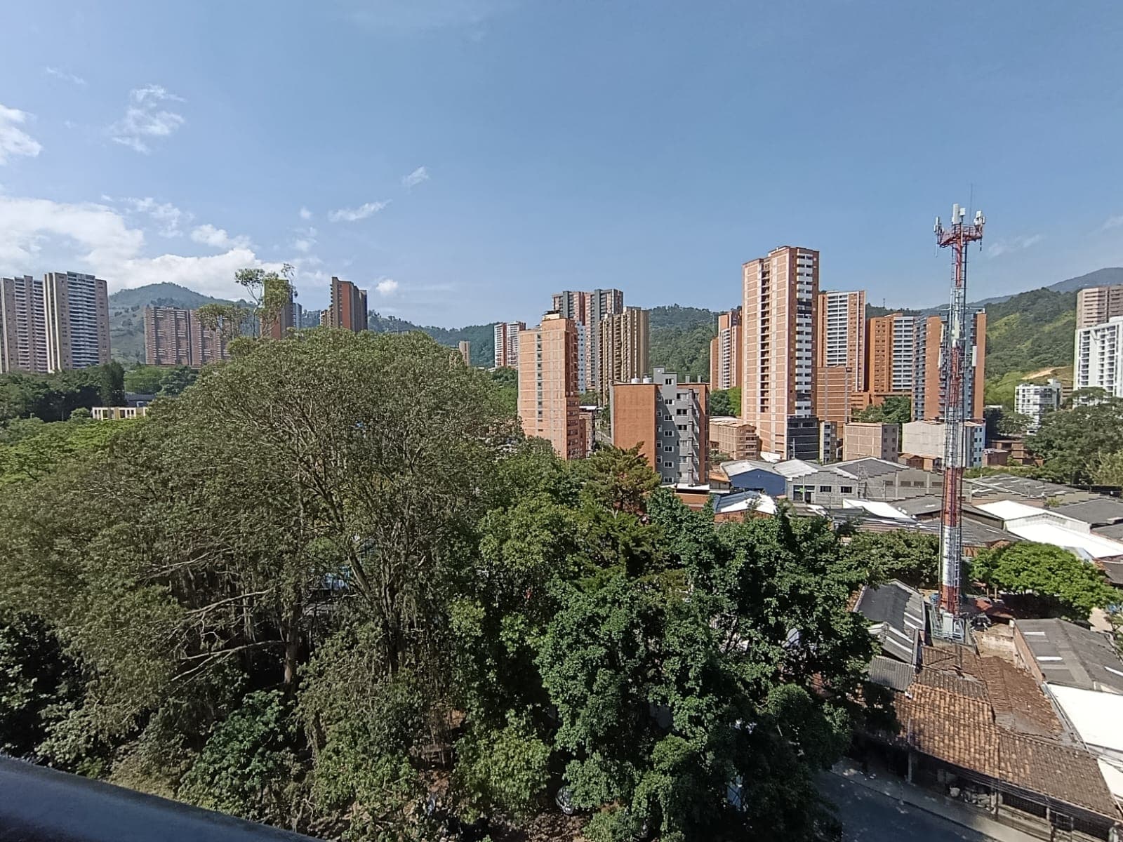 Apartamento en arriendo en Prados de Sabaneta — foto 2 de 12