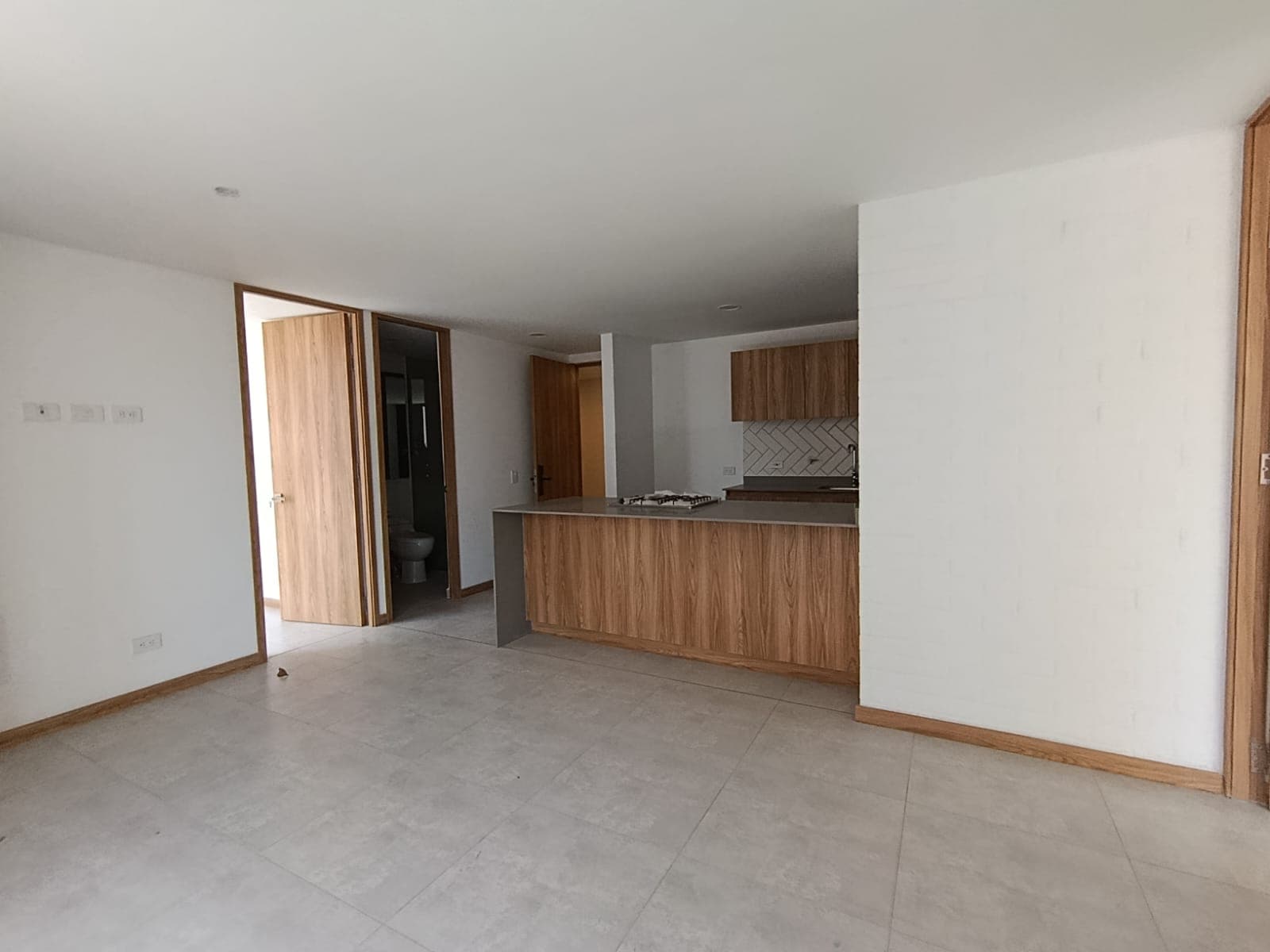 Apartamento en arriendo en Prados de Sabaneta — foto 2 de 20