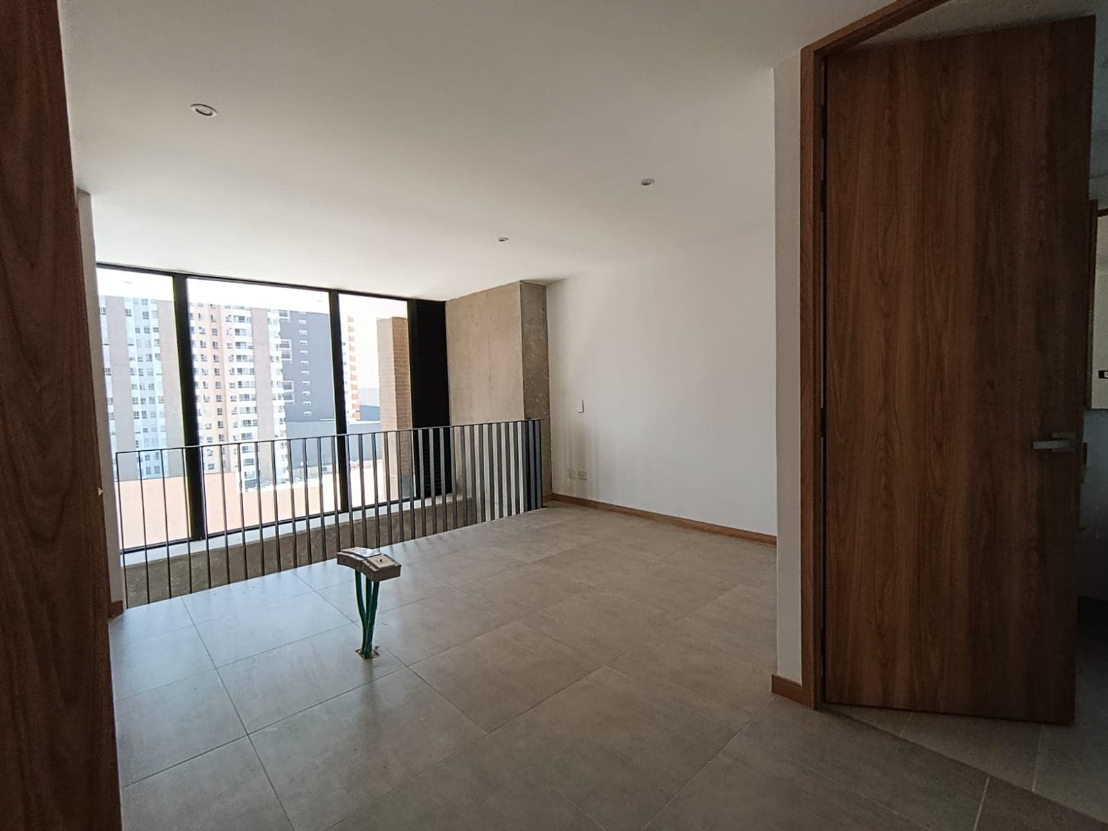 Apartaestudio en arriendo en Prados de Sabaneta — foto 4 de 14
