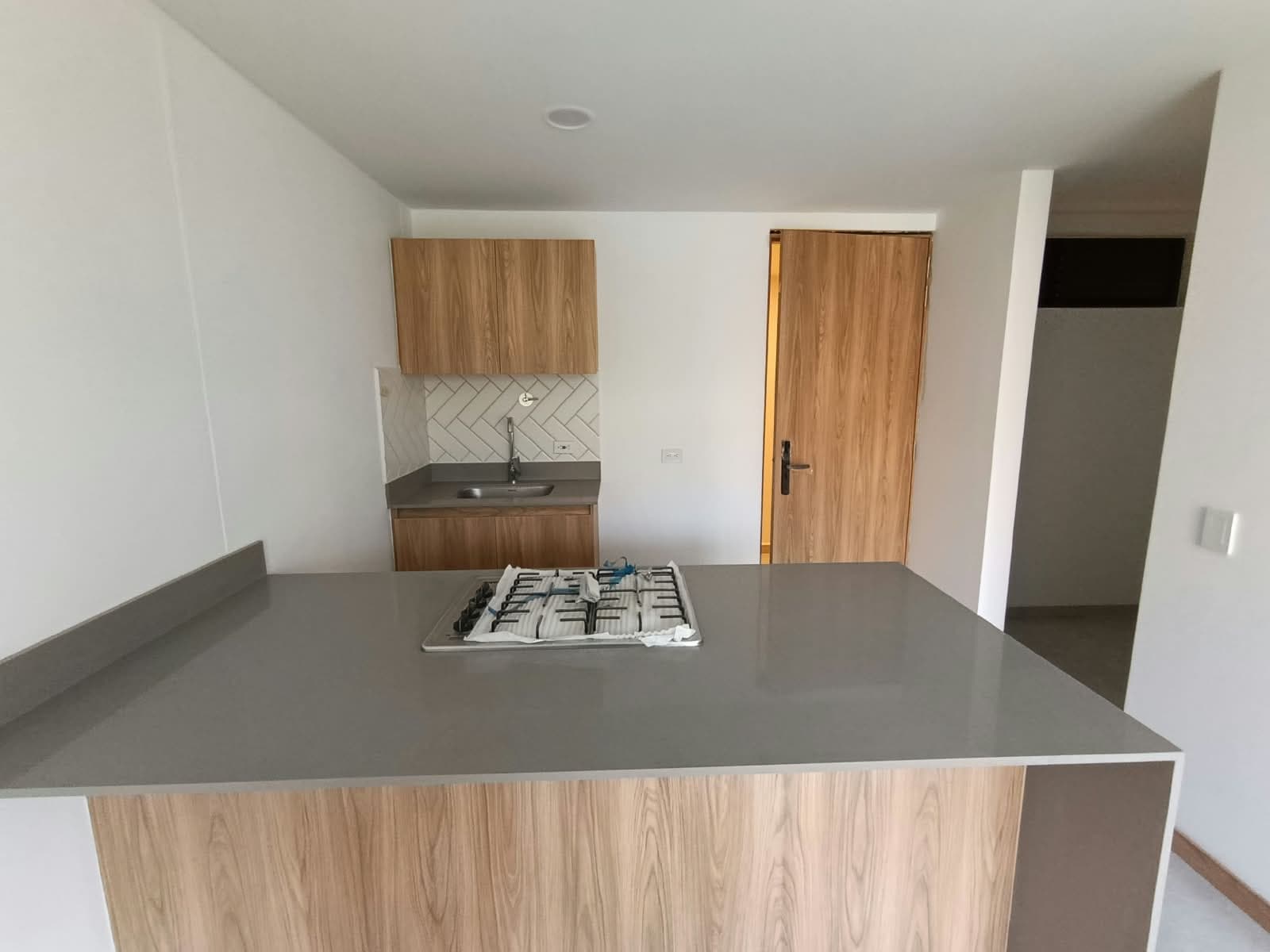 Apartamento en arriendo en Prados de Sabaneta — foto 3 de 19
