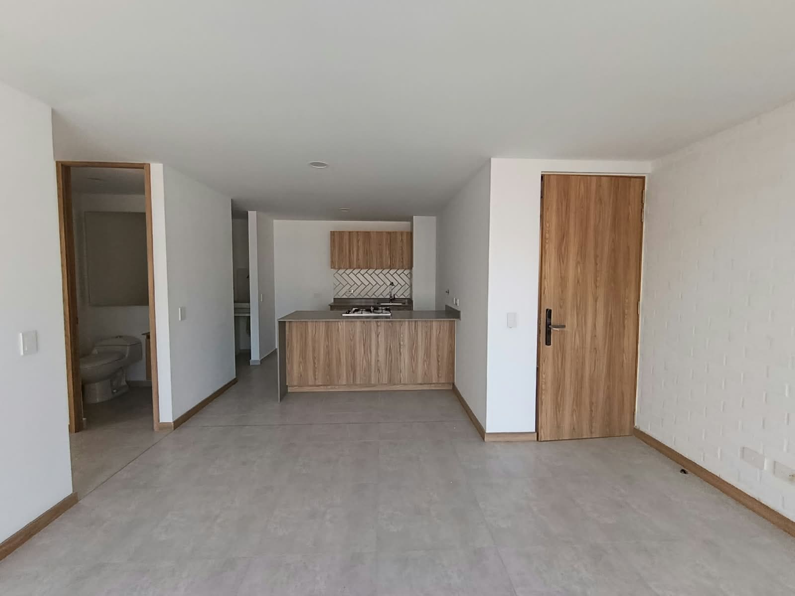 Apartamento en arriendo en Prados de Sabaneta — foto 2 de 20