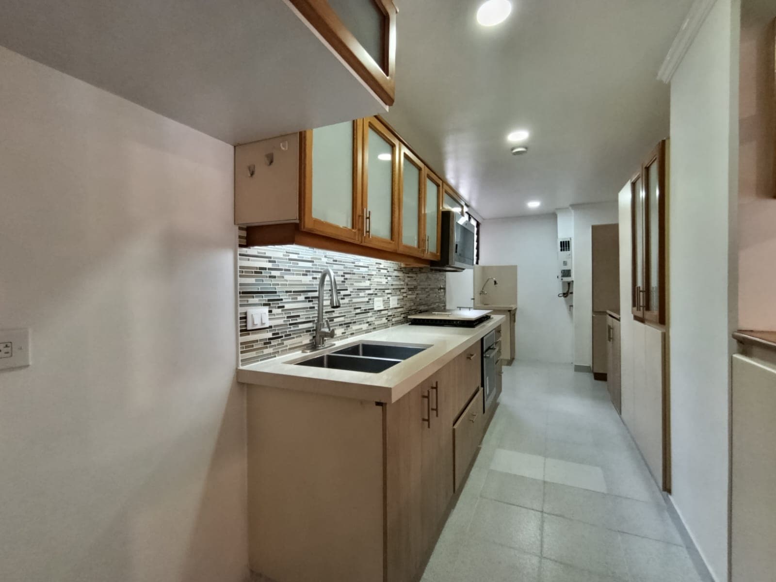 Apartamento en arriendo en Los Balsos, El Poblado, Medellín — foto 5 de 16