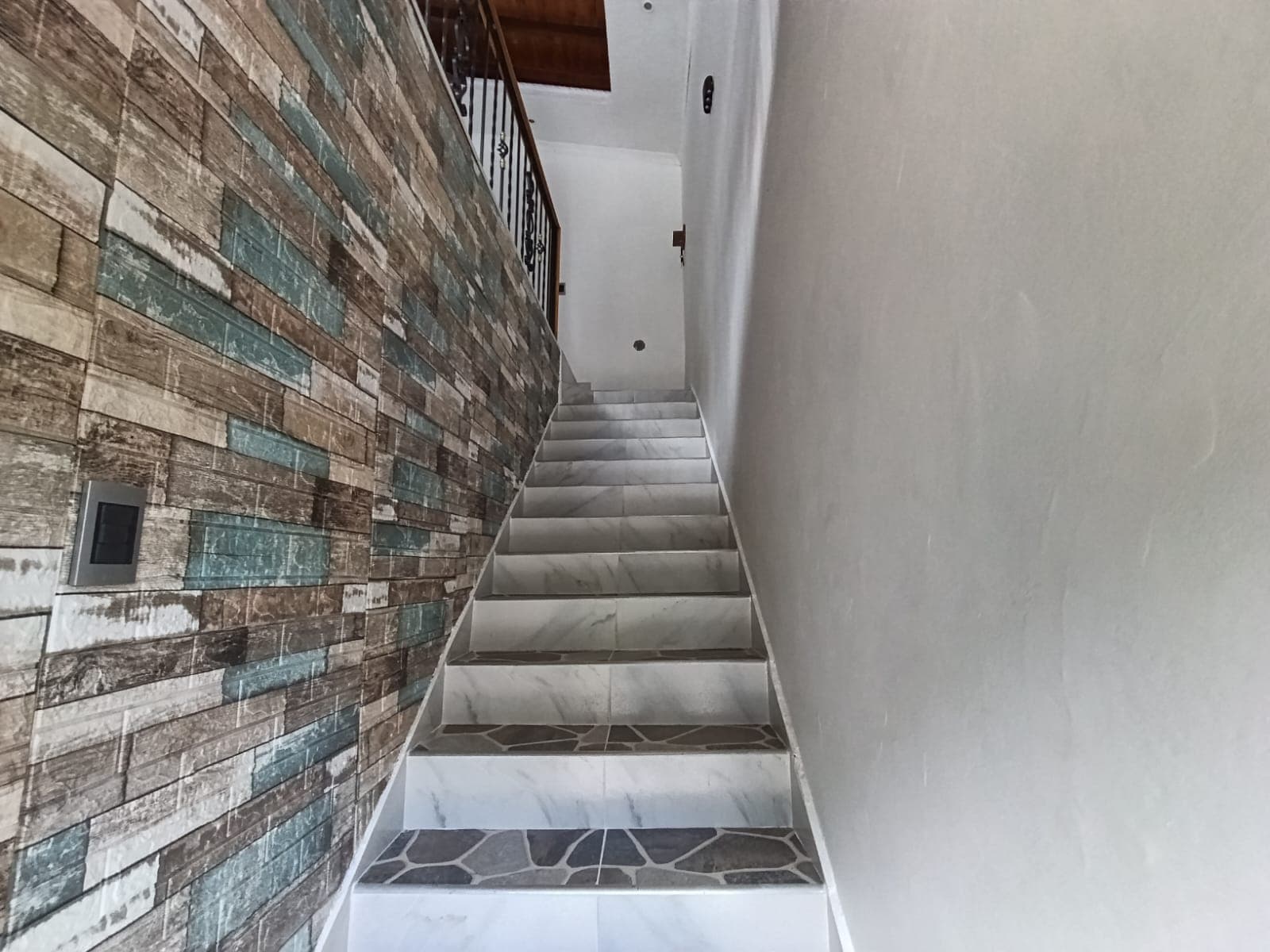 Casa Comercial en arriendo en Barrio Mesa Envigado — foto 2 de 18