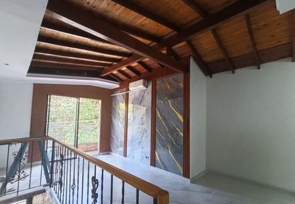Casa Comercial en arriendo en Barrio Mesa Envigado — foto 3 de 18