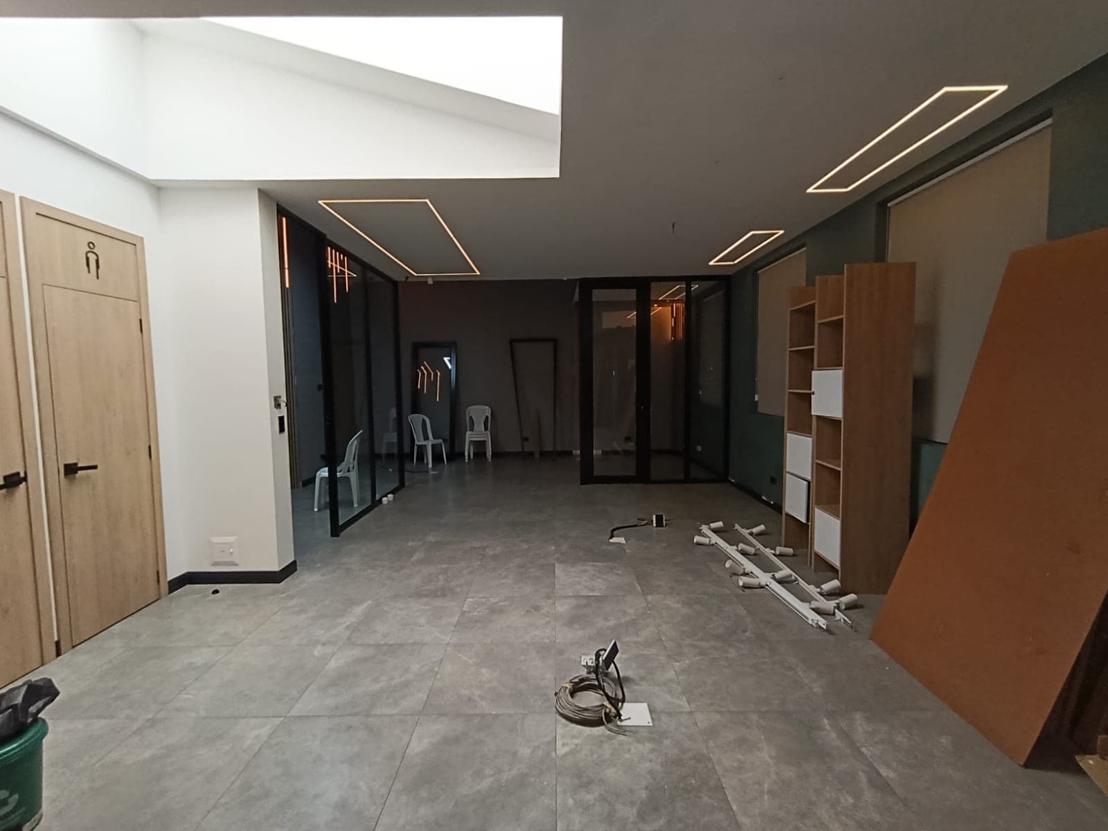 Oficina en arriendo en El Chagualo, Centro, Medellín — foto 1 de 12