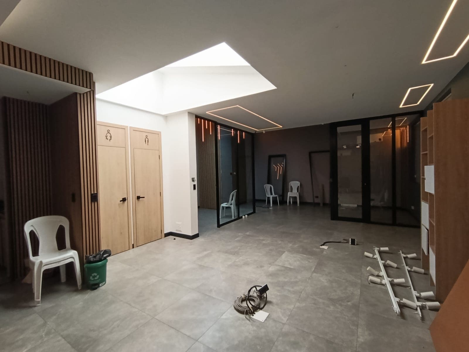 Oficina en arriendo en El Chagualo, Centro, Medellín — foto 2 de 12