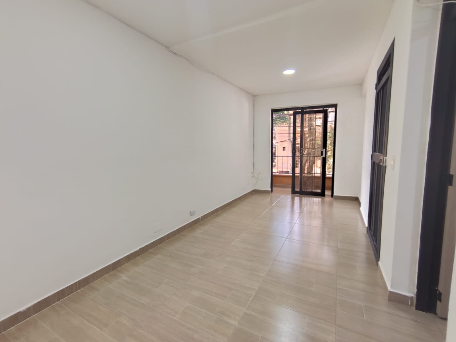 Apartamento en arriendo en La America, Medellín — foto 2 de 16
