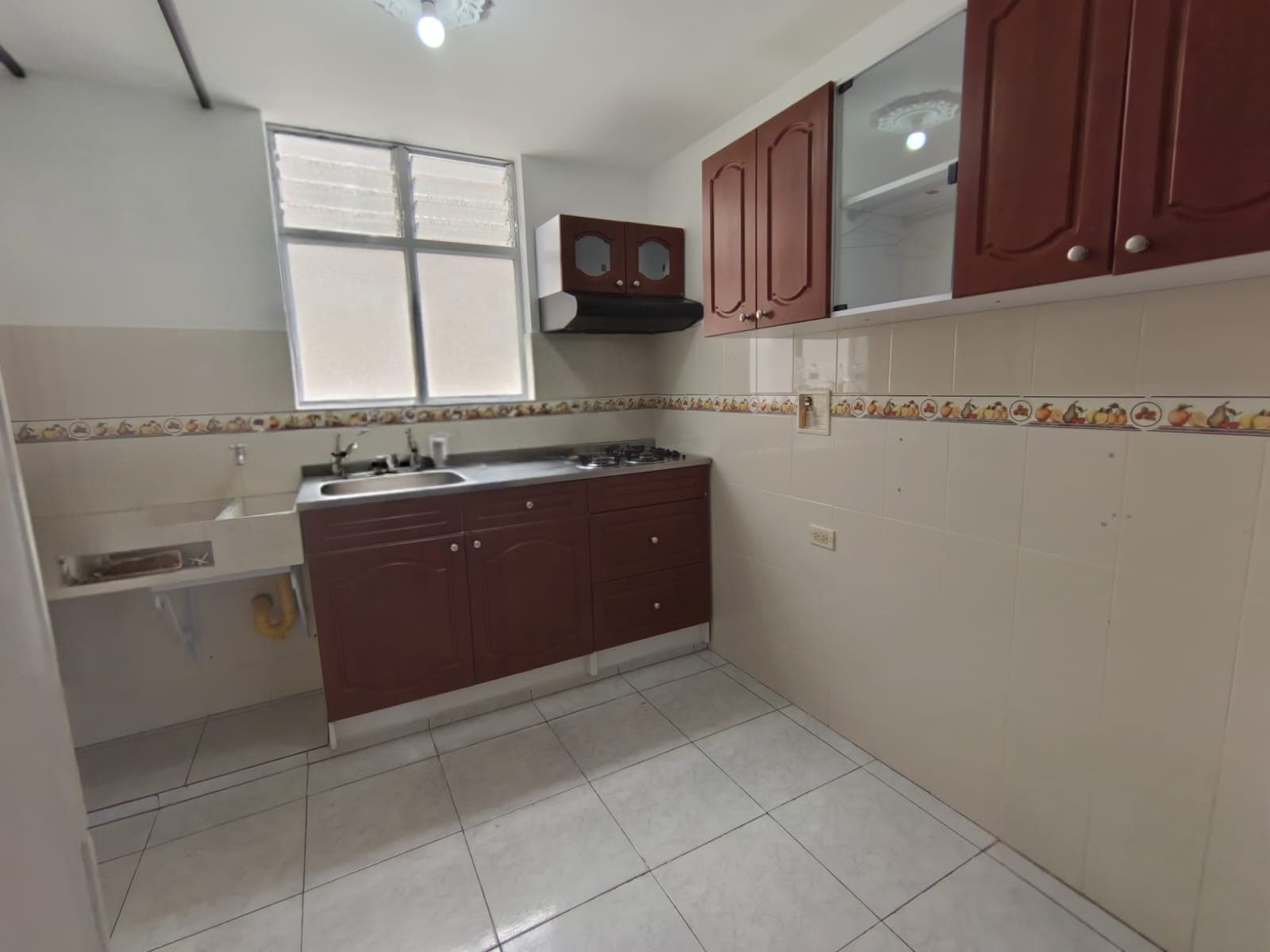 Apartamento en arriendo en Santa Lucía, La America, Medellín — foto 1 de 15