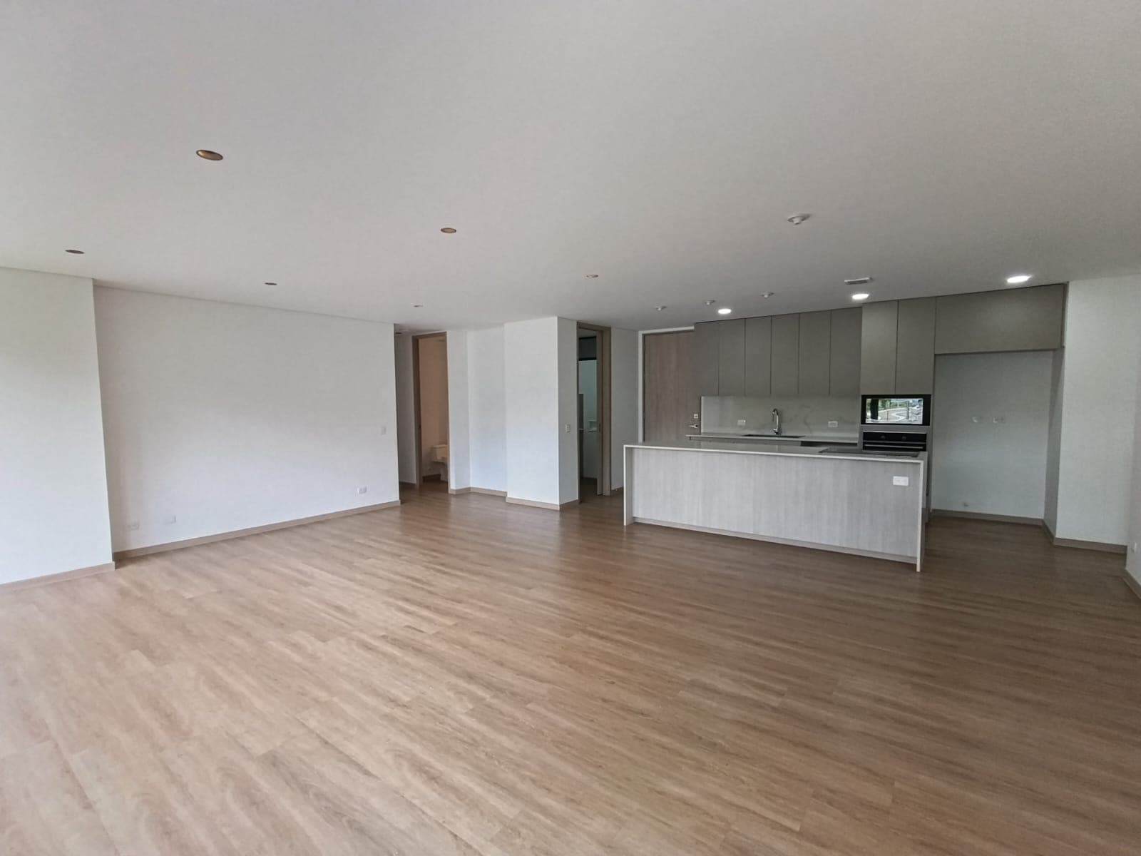 Apartamento en arriendo en Sajonia, Rionegro — foto 1 de 17
