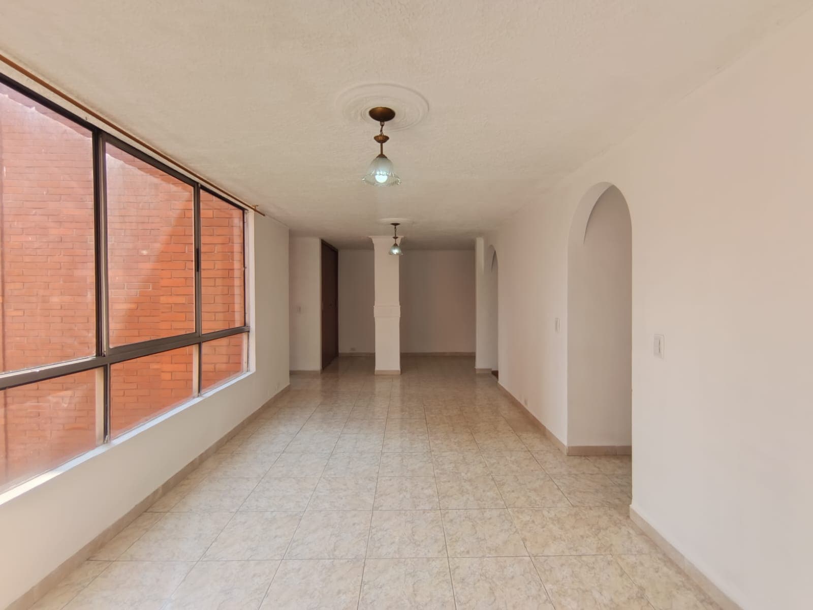 Apartamento en arriendo en Los Colores, Laureles, Medellín — foto 2 de 17