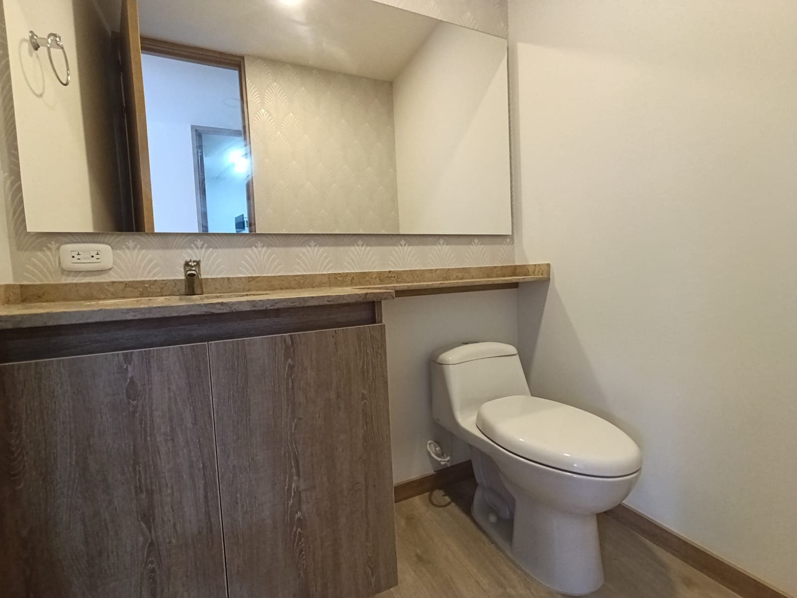Apartamento en arriendo en El Carmelo Sabaneta — foto 2 de 20