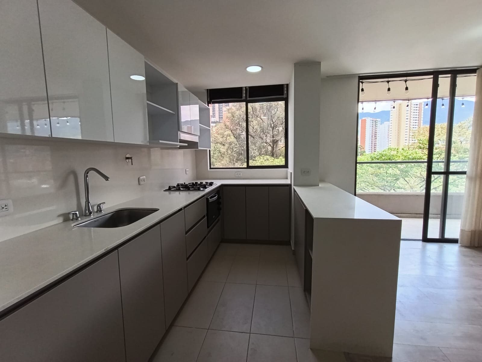 Apartamento en arriendo en El Carmelo Sabaneta — foto 4 de 20