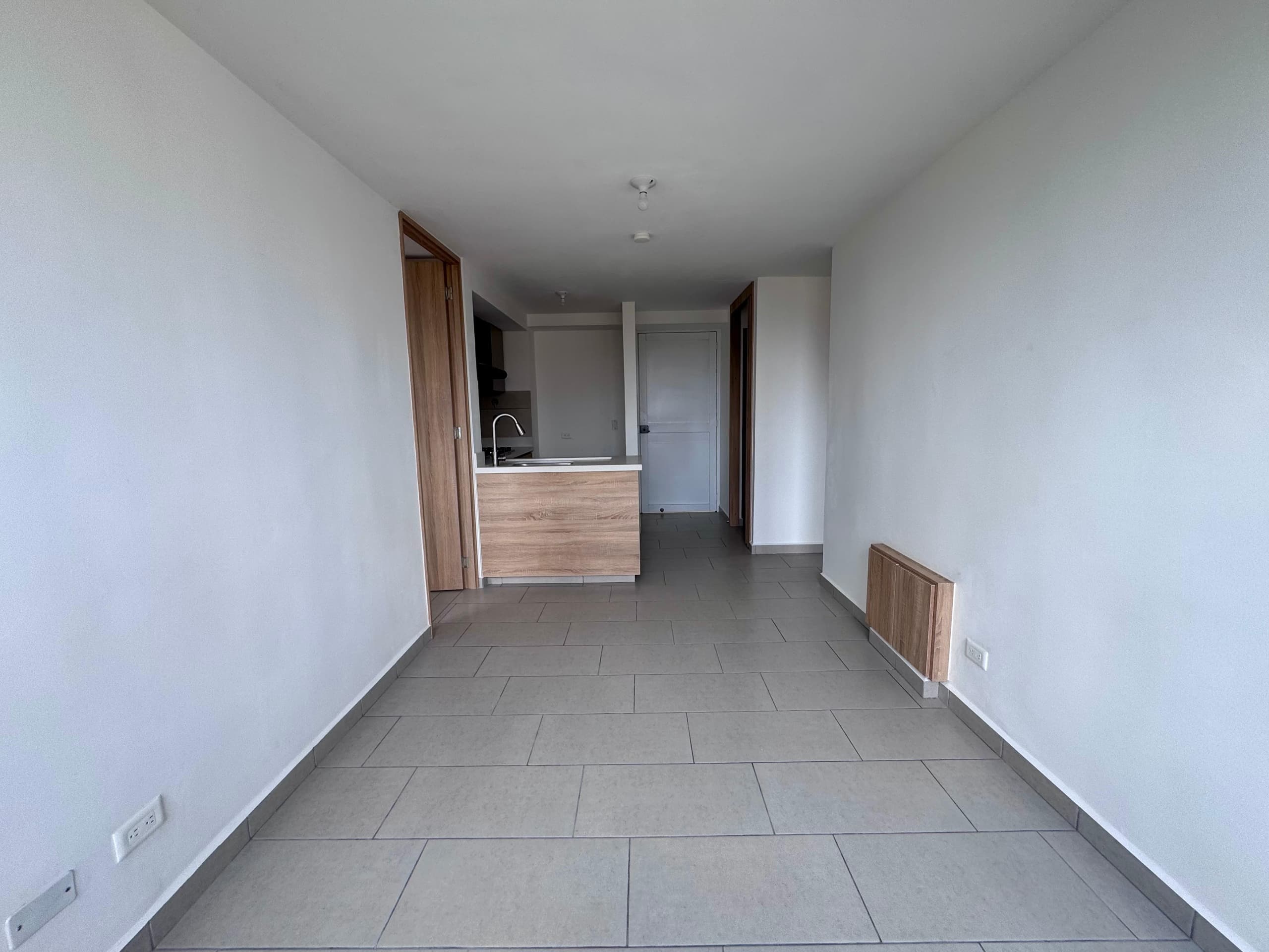 Apartamento en arriendo en Calasanz Parte Alta, La America, Medellín — foto 3 de 14