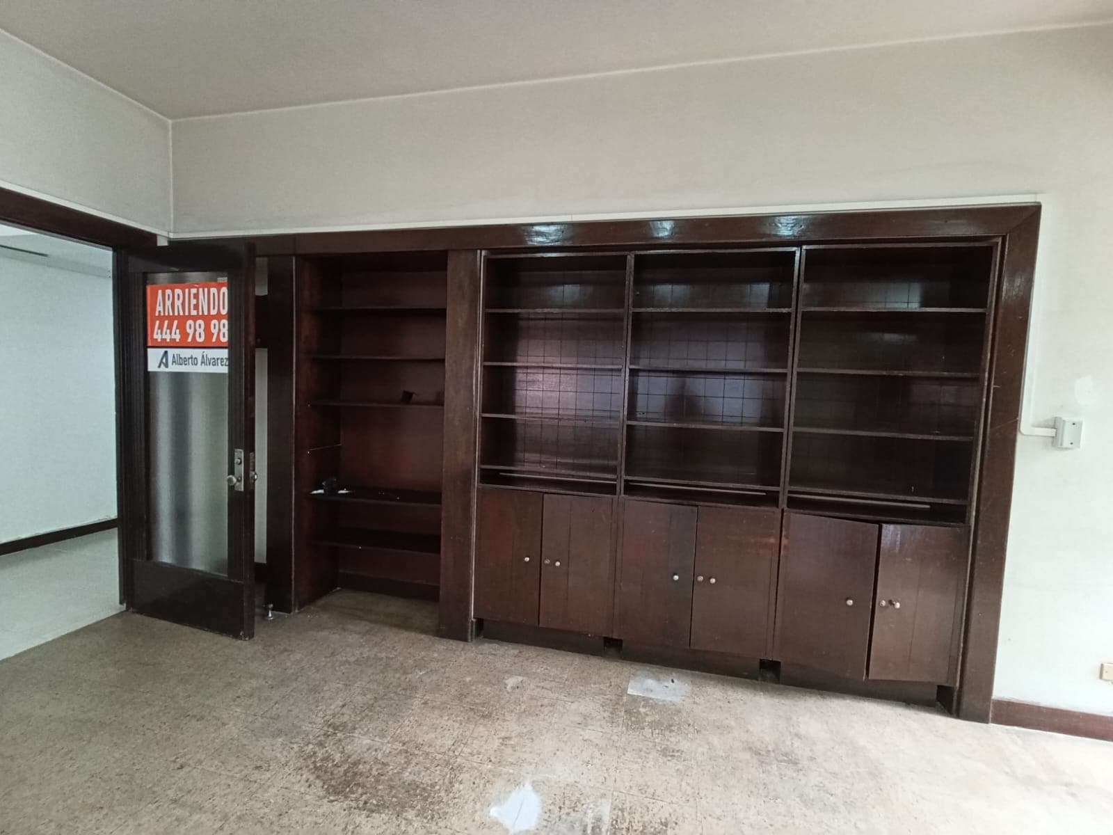 Oficina en arriendo en La Candelaria, Centro, Medellín — foto 1 de 9