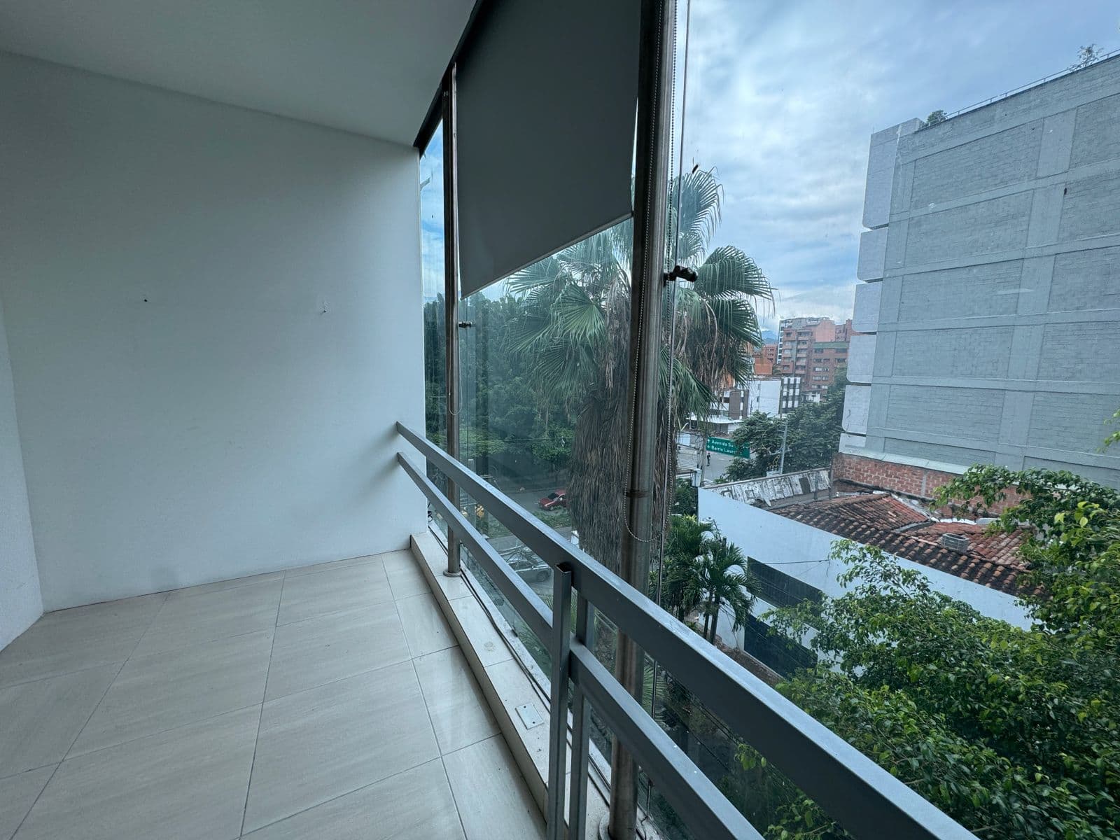 Local en arriendo en Conquistadores, Laureles, Medellín — foto 2 de 20