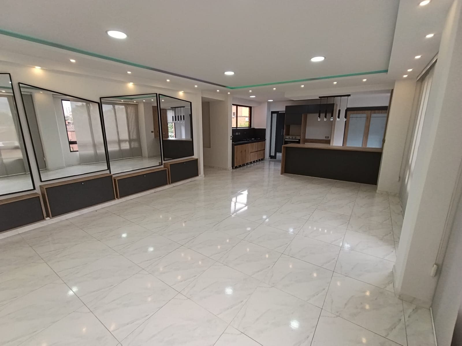 Apartamento en arriendo en Conquistadores, Laureles, Medellín — foto 2 de 18