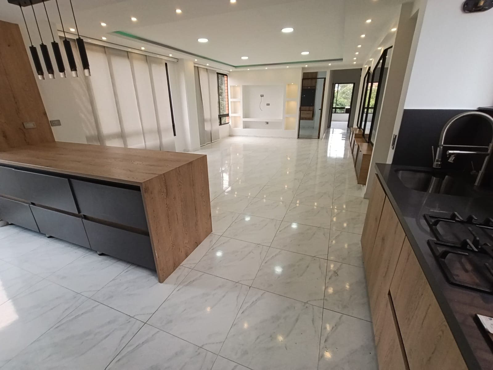 Apartamento en arriendo en Conquistadores, Laureles, Medellín — foto 3 de 18
