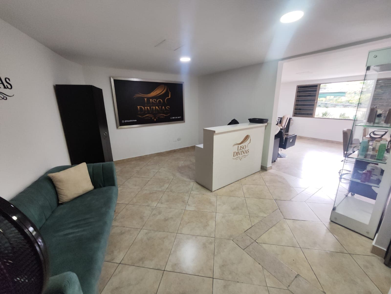 Local en arriendo en Conquistadores, Laureles, Medellín — foto 3 de 17