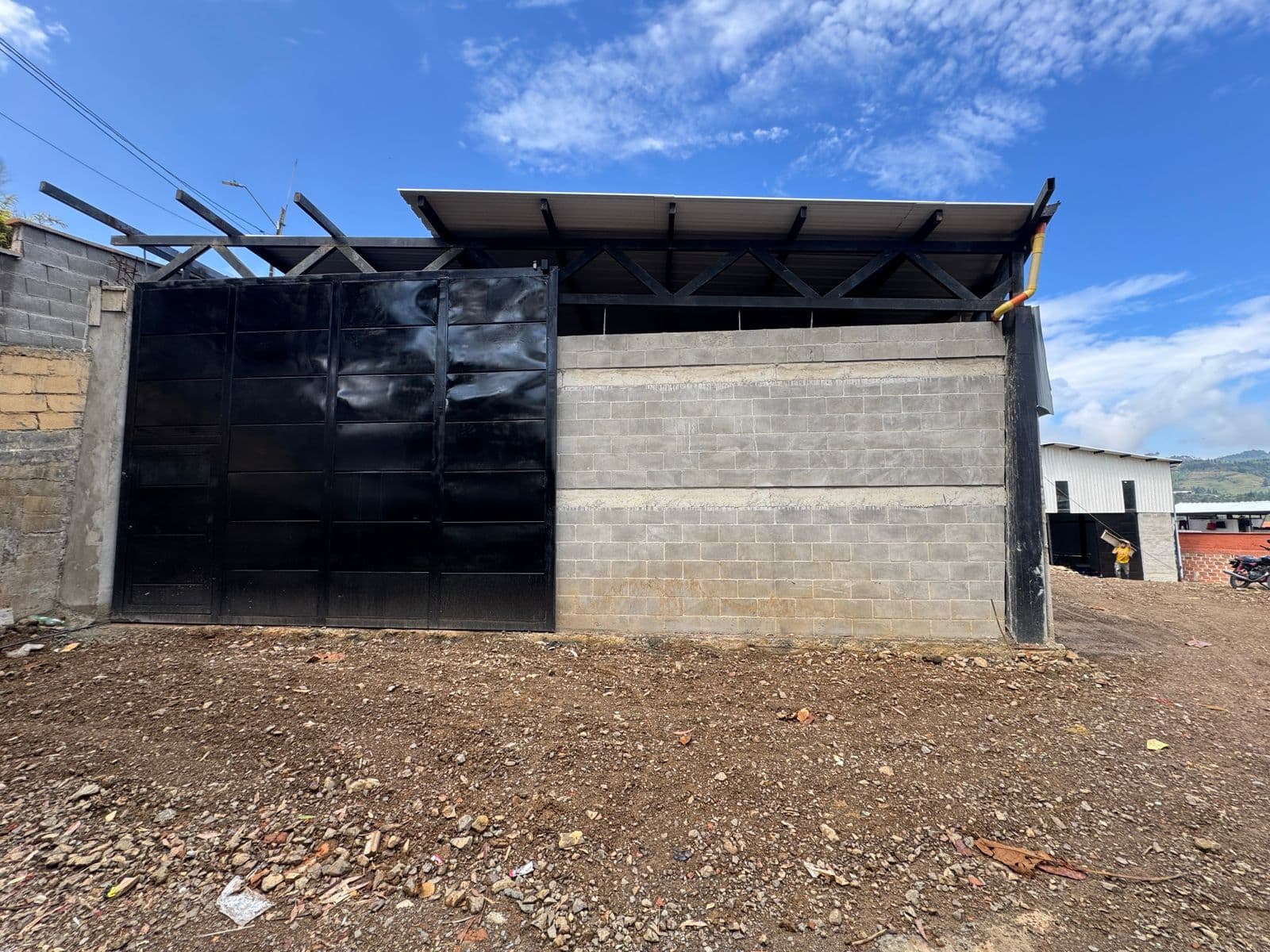 Bodega en arriendo en Caldas — foto 1 de 8