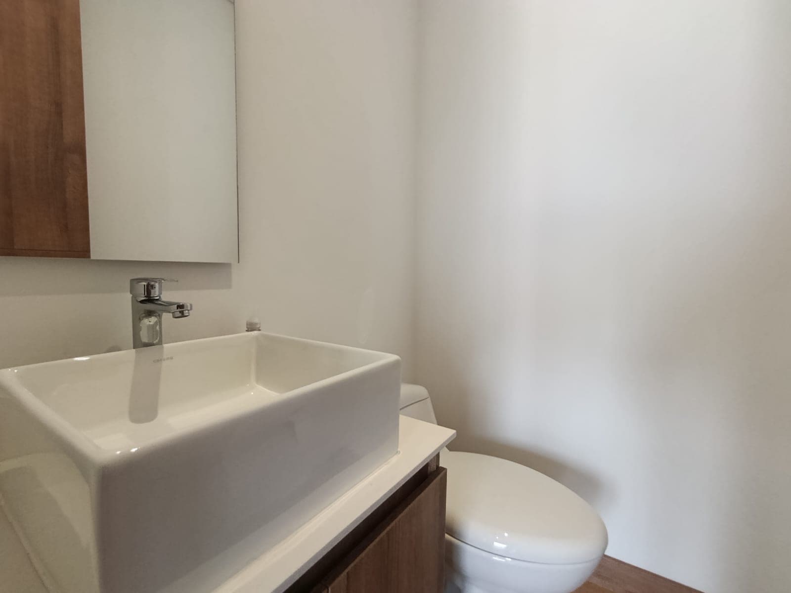 Apartamento en arriendo en Ciudad Del Rio, El Poblado, Medellín — foto 3 de 16
