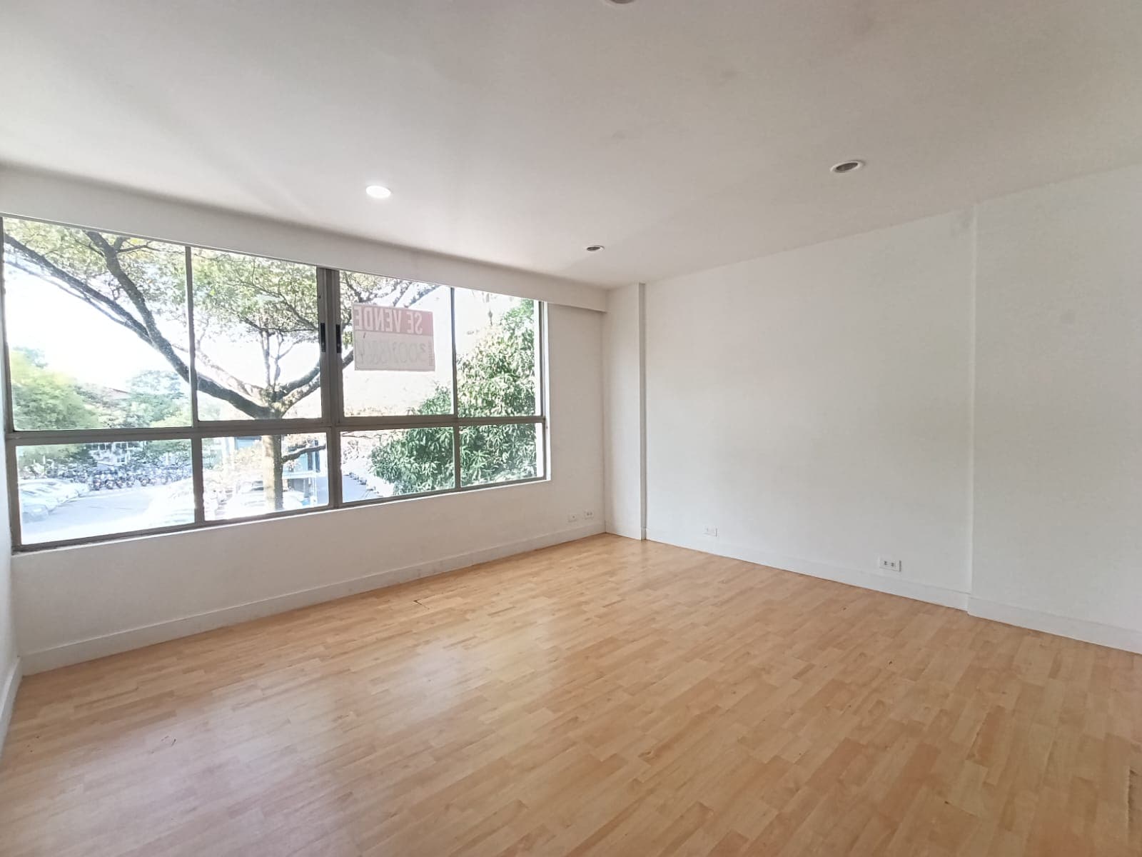 Apartamento en arriendo en Aguacatala, El Poblado, Medellín — foto 4 de 13