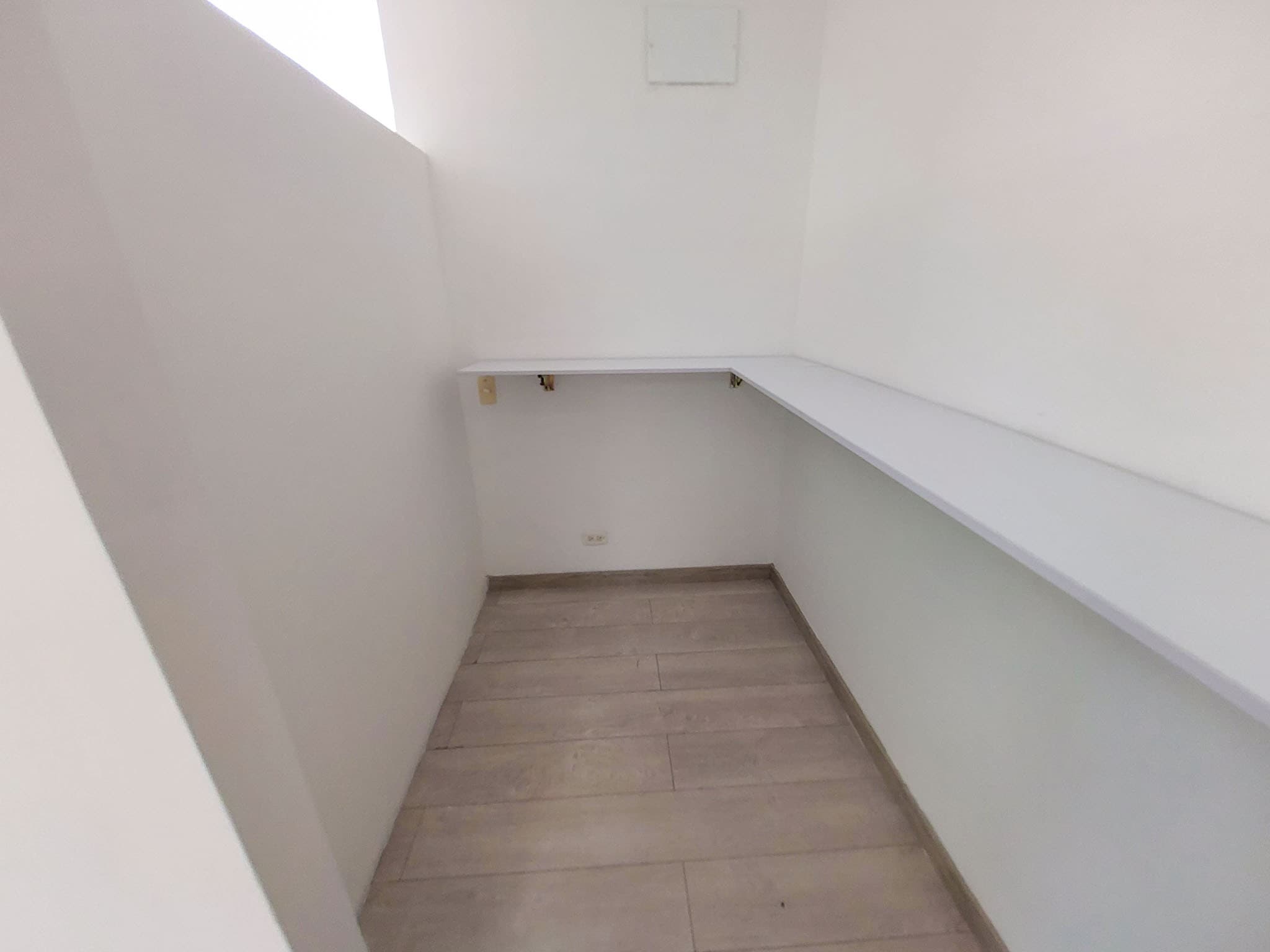 Oficina en arriendo en Los Balsos, El Poblado, Medellín — foto 3 de 11