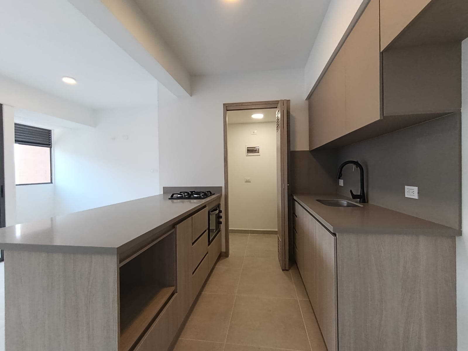 Apartamento en arriendo en Ciudad Del Rio, El Poblado, Medellín — foto 4 de 20