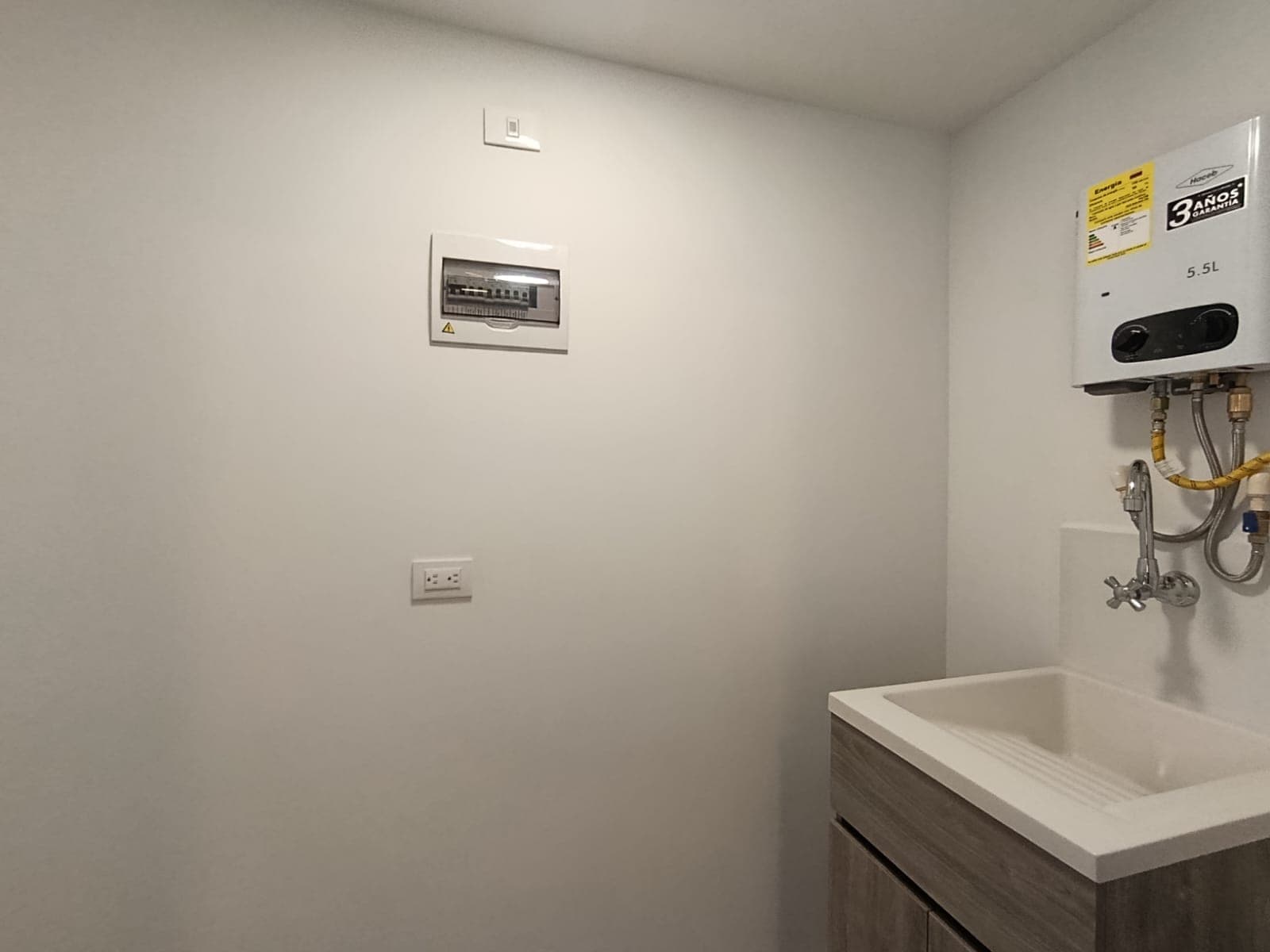 Apartamento en arriendo en Ciudad Del Rio, El Poblado, Medellín — foto 5 de 20