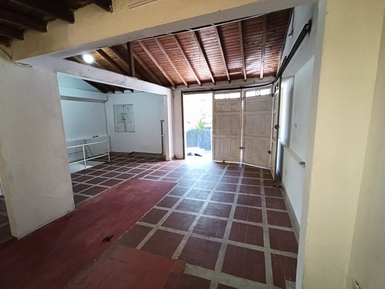 Bodega en arriendo en El Salvador, Centro, Medellín — foto 1 de 12