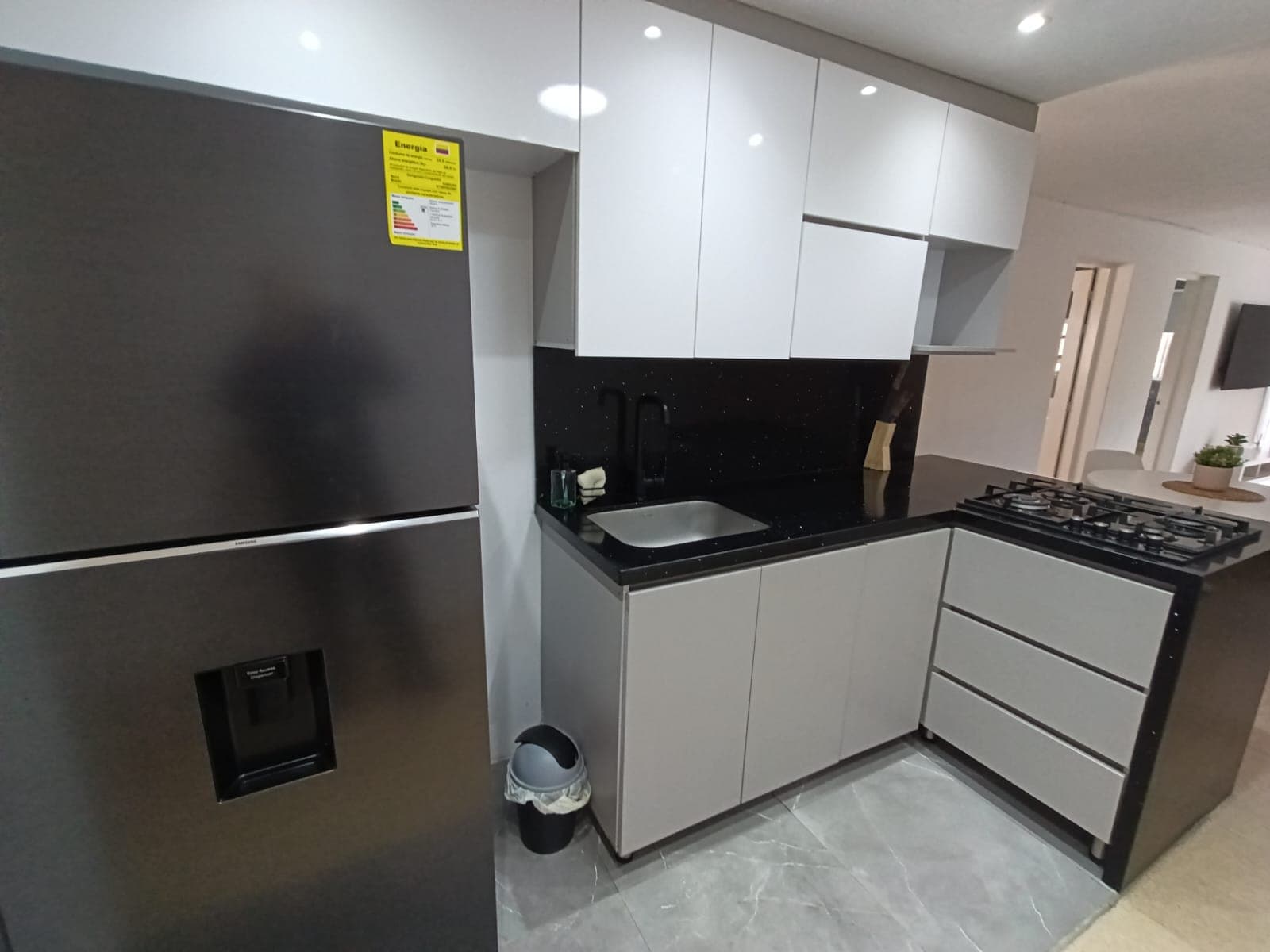 Apartamento en arriendo en Florida Nueva, Laureles, Medellín — foto 4 de 18