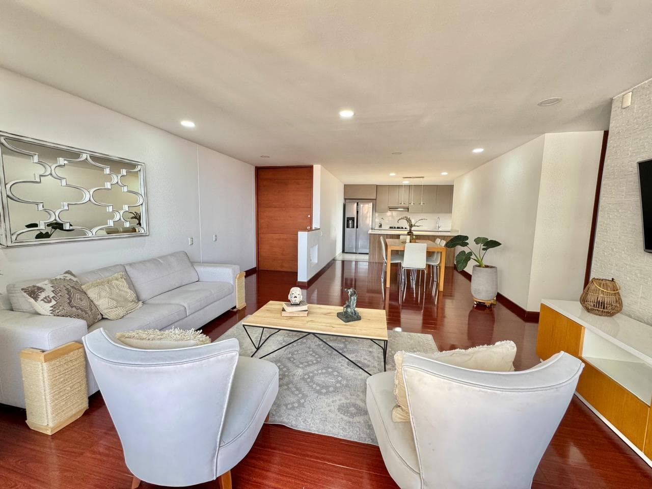 Apartamento en arriendo en El Tesoro, El Poblado, Medellín — foto 4 de 13