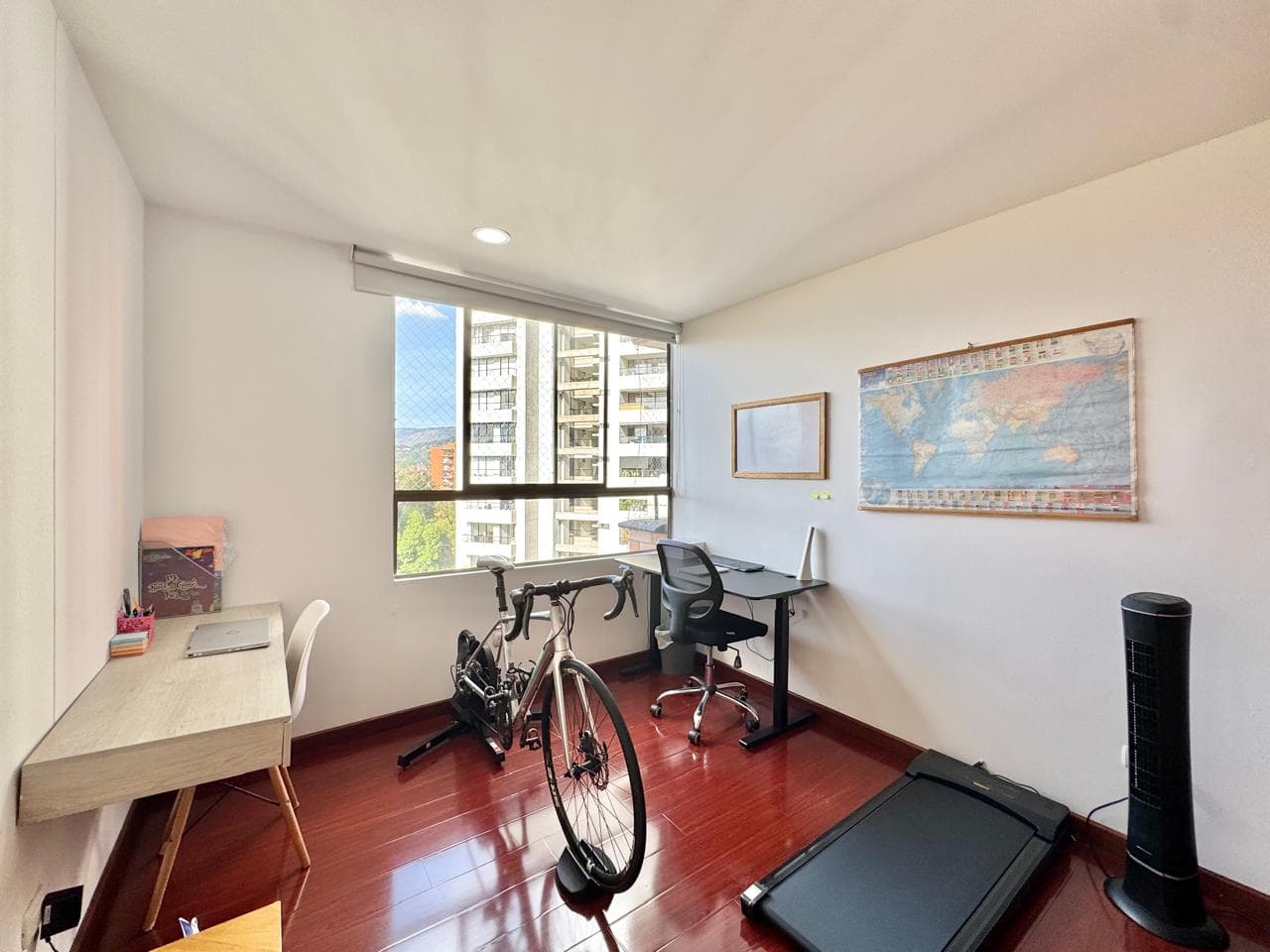Apartamento en arriendo en El Tesoro, El Poblado, Medellín — foto 5 de 13