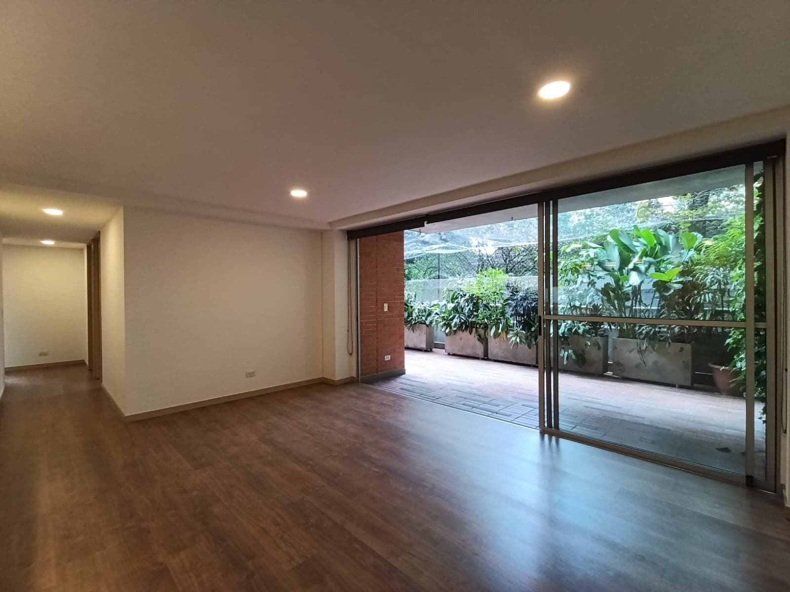 Apartamento en arriendo en Santa María De Los Ángeles, El Poblado, Medellín — foto 3 de 19