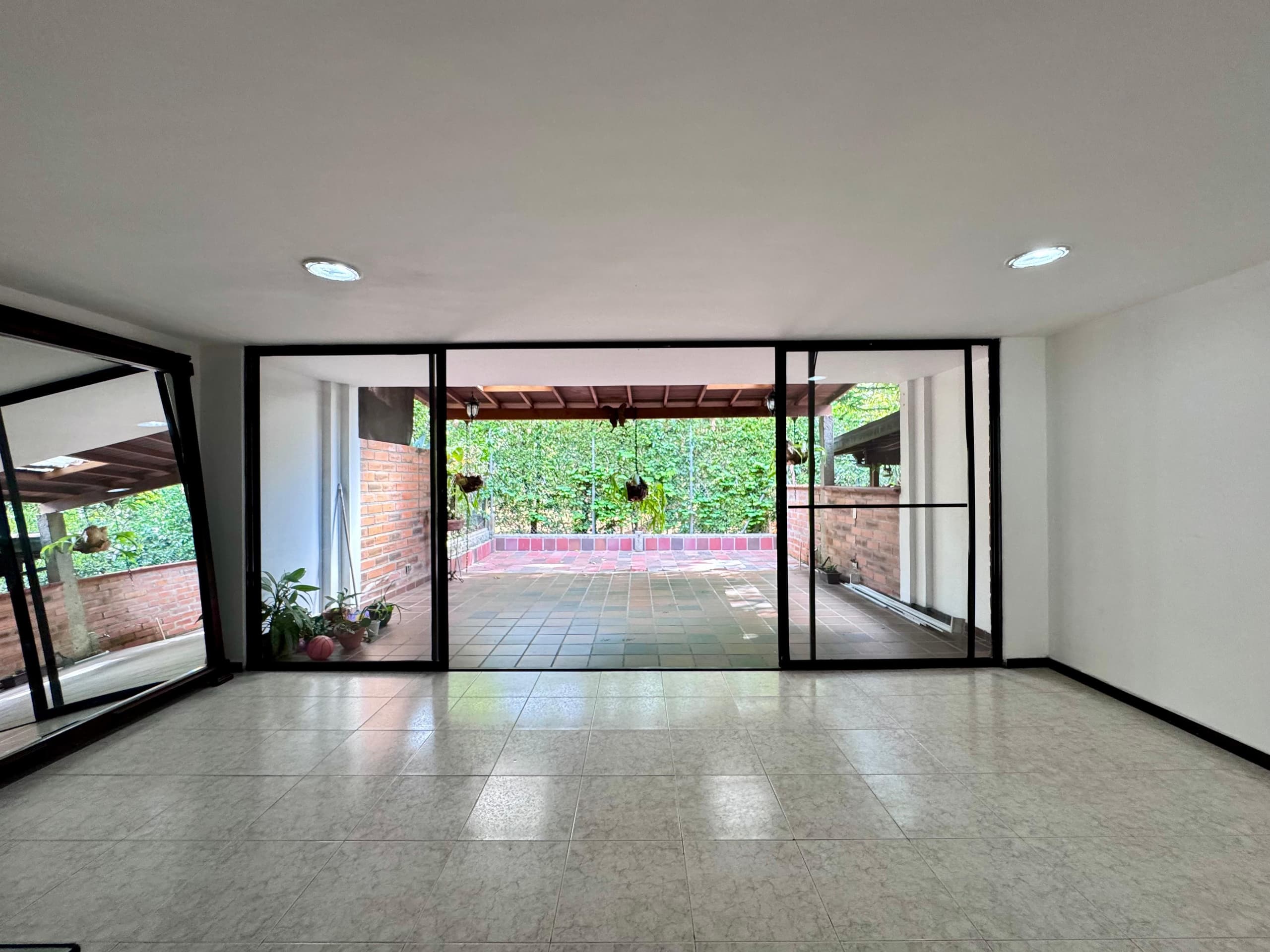 Casa Vivienda en arriendo en Loma de las Brujas, Envigado — foto 4 de 20