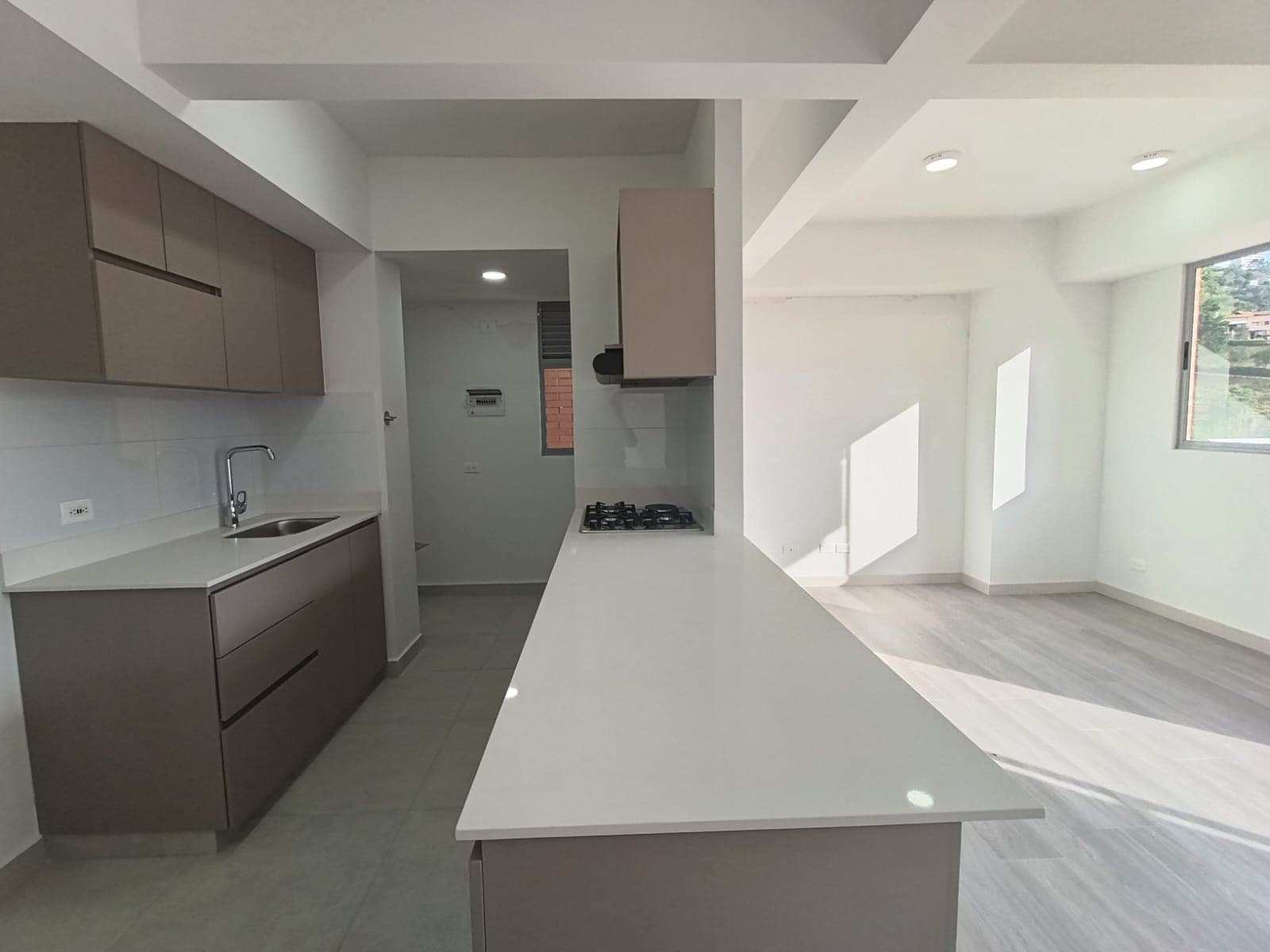 Apartamento en arriendo en Asdesillas Sabaneta — foto 2 de 17