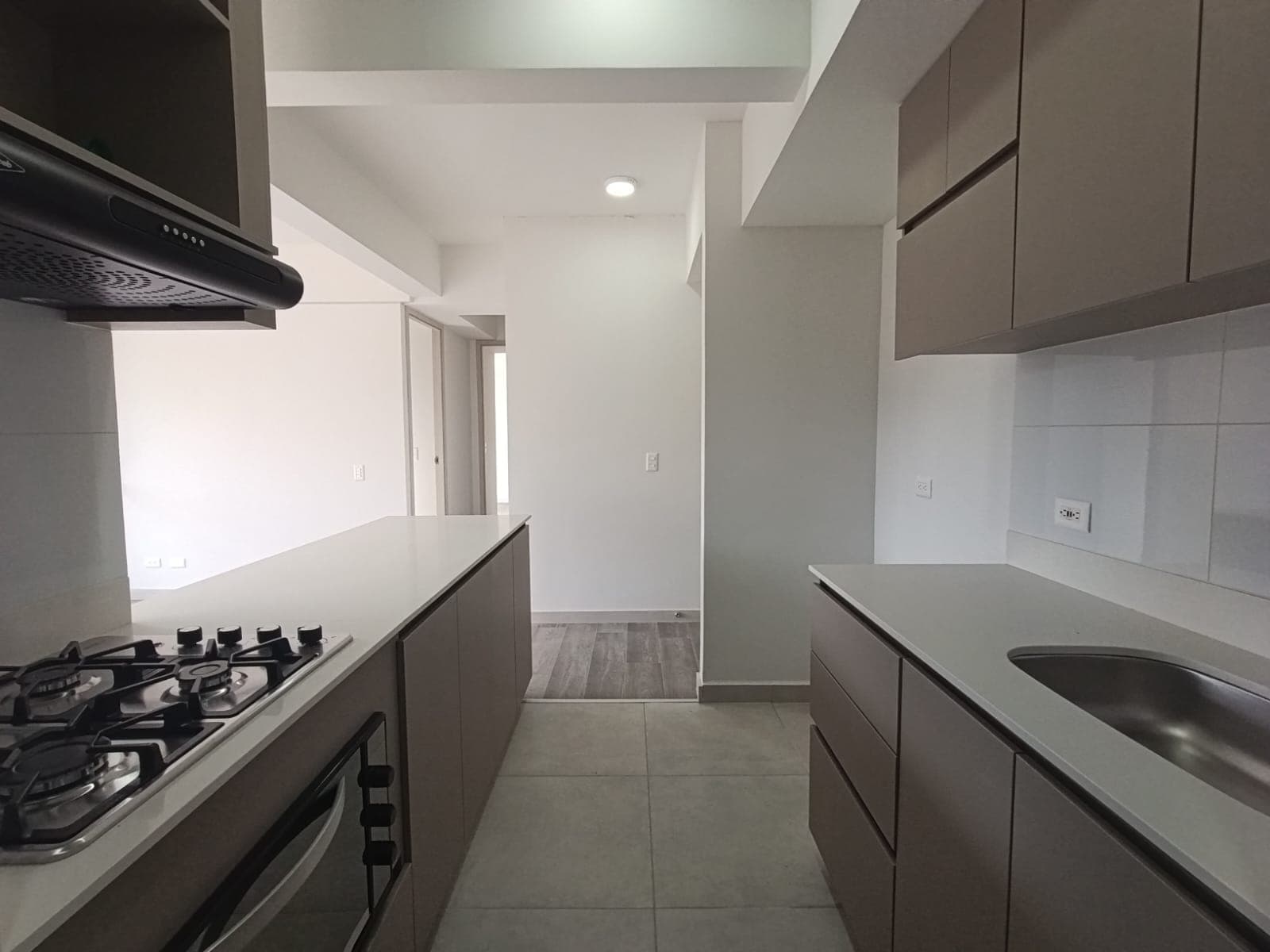 Apartamento en arriendo en Asdesillas Sabaneta — foto 3 de 17