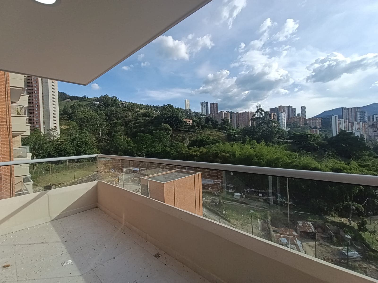 Apartamento en arriendo en Asdesillas Sabaneta — foto 5 de 17