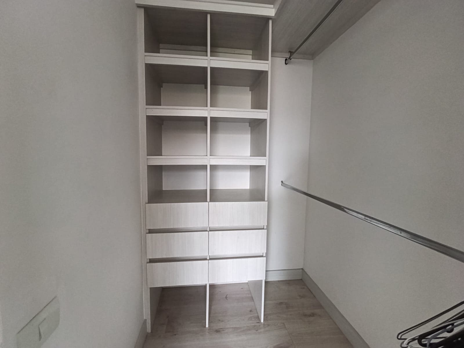 Apartamento en arriendo en Loma del Chocho, Envigado — foto 3 de 13