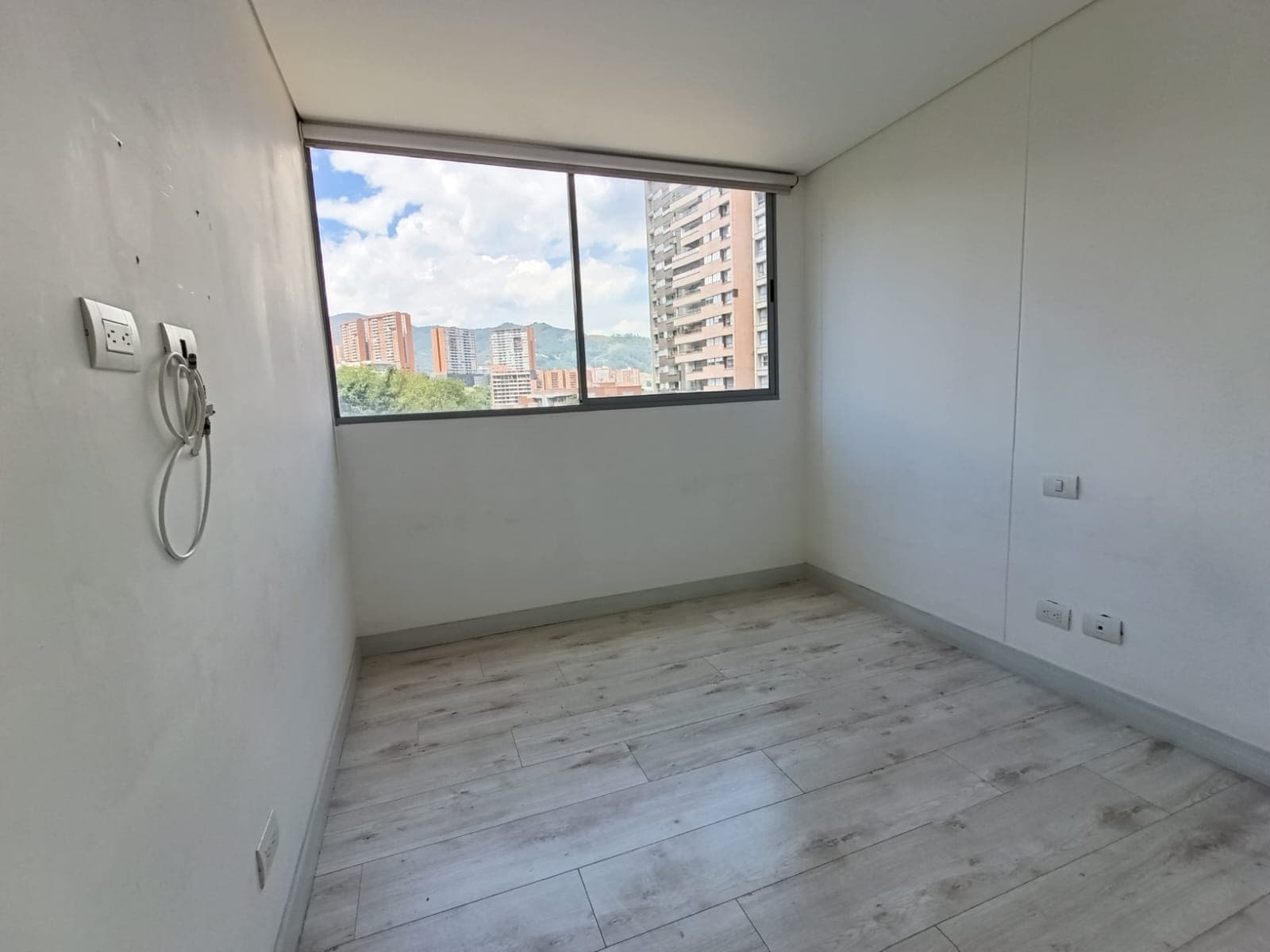 Apartamento en arriendo en Loma del Chocho, Envigado — foto 5 de 13