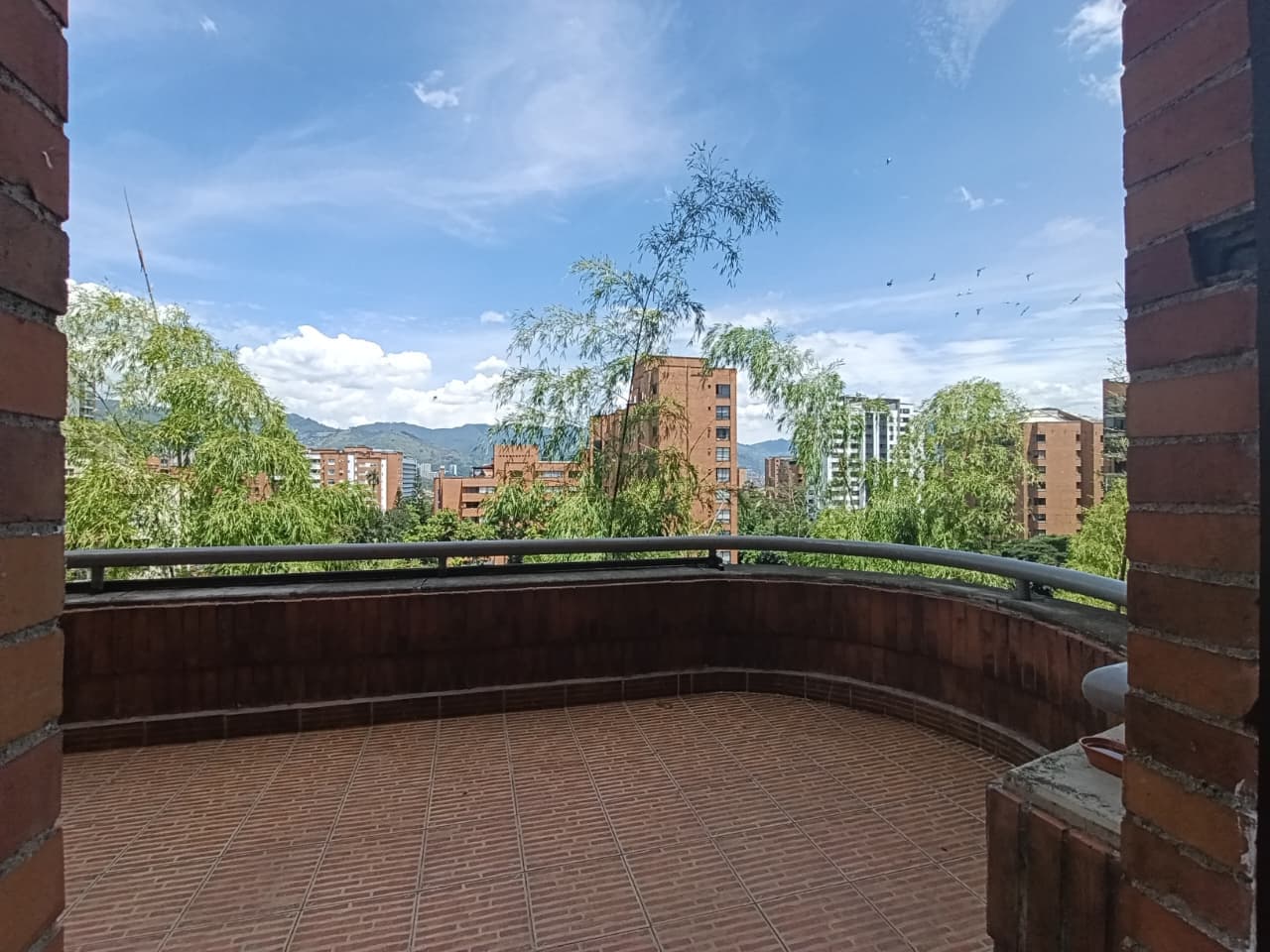 Oficina en arriendo en Milla de Oro, El Poblado, Medellín — foto 4 de 17