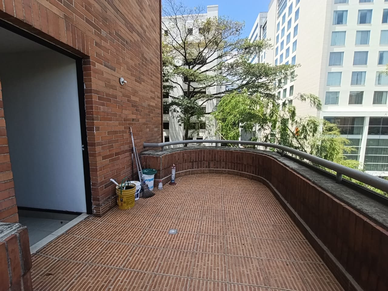Oficina en arriendo en Milla de Oro, El Poblado, Medellín — foto 5 de 17
