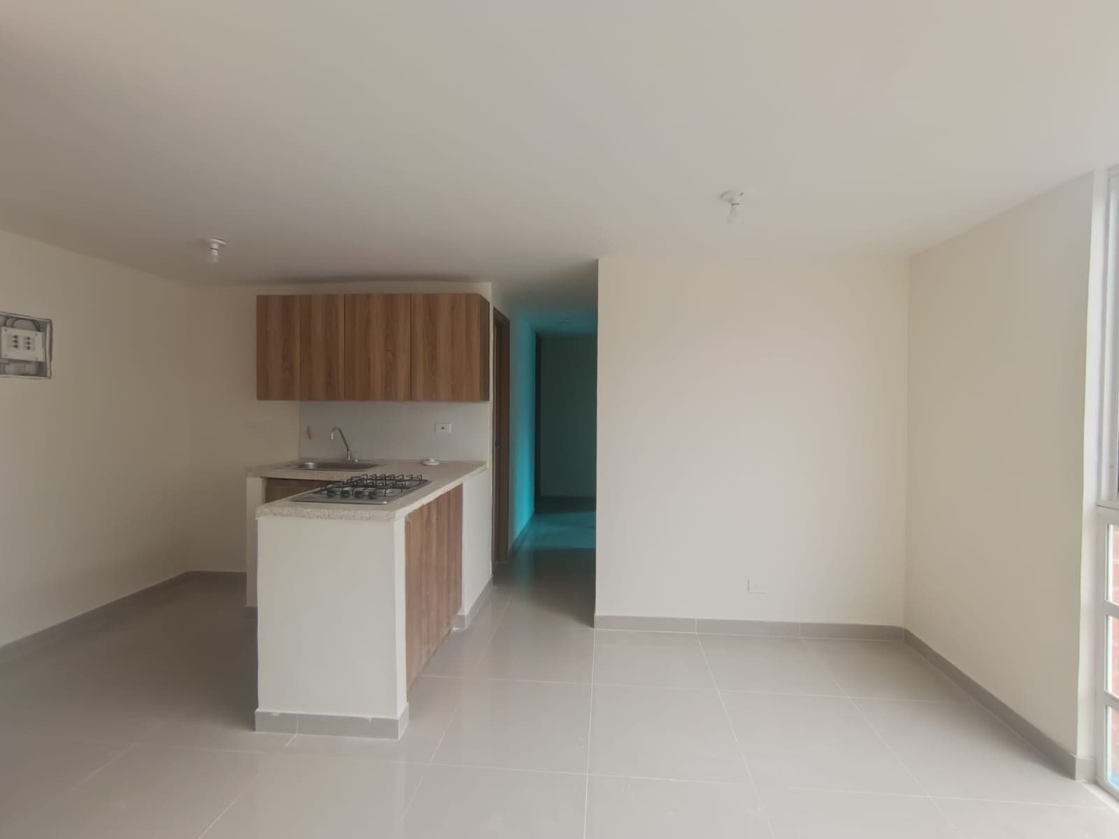 Apartamento en arriendo en Maria Auxiliadora, Sabaneta — foto 4 de 10