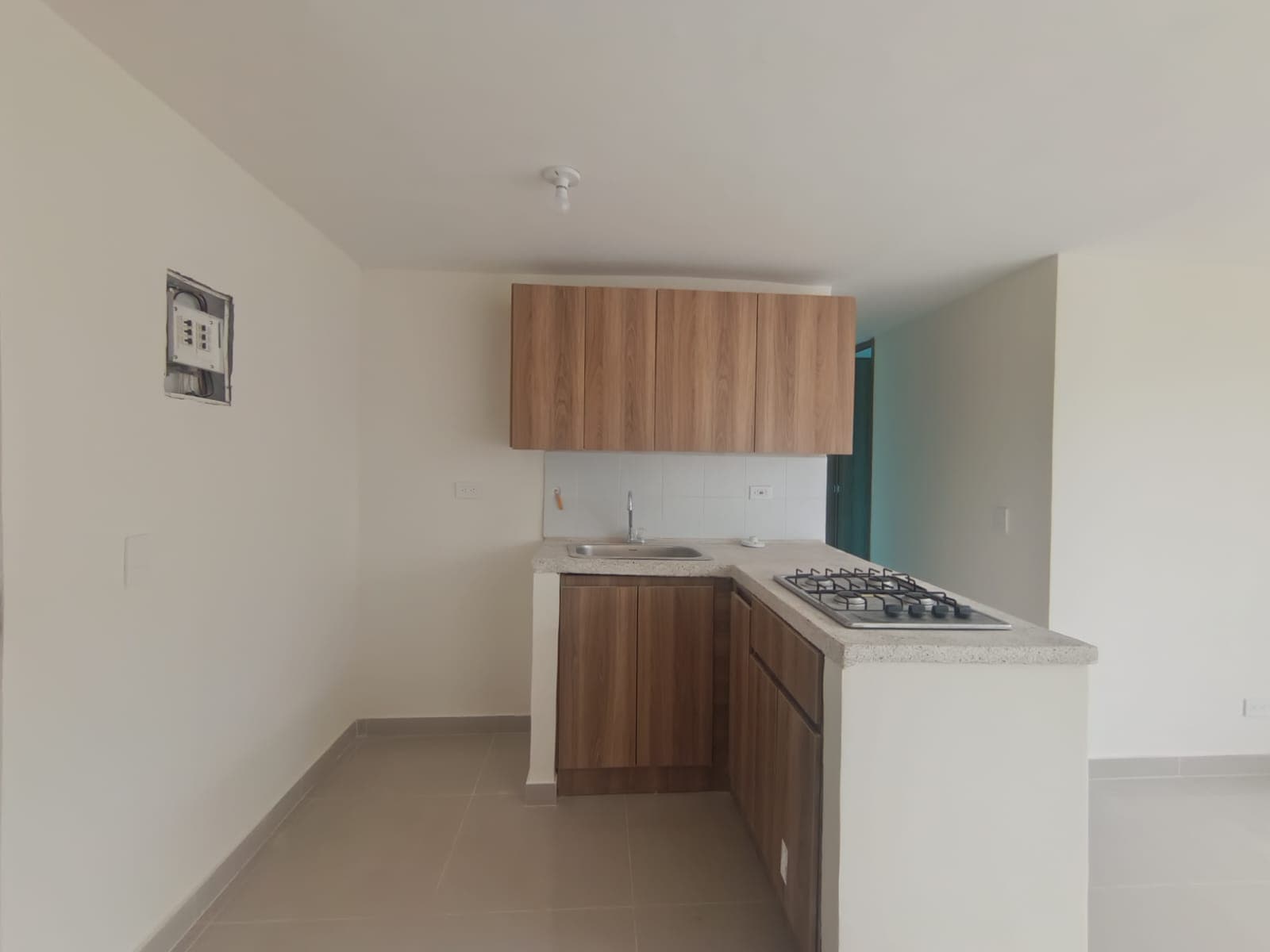 Apartamento en arriendo en Maria Auxiliadora, Sabaneta — foto 2 de 9