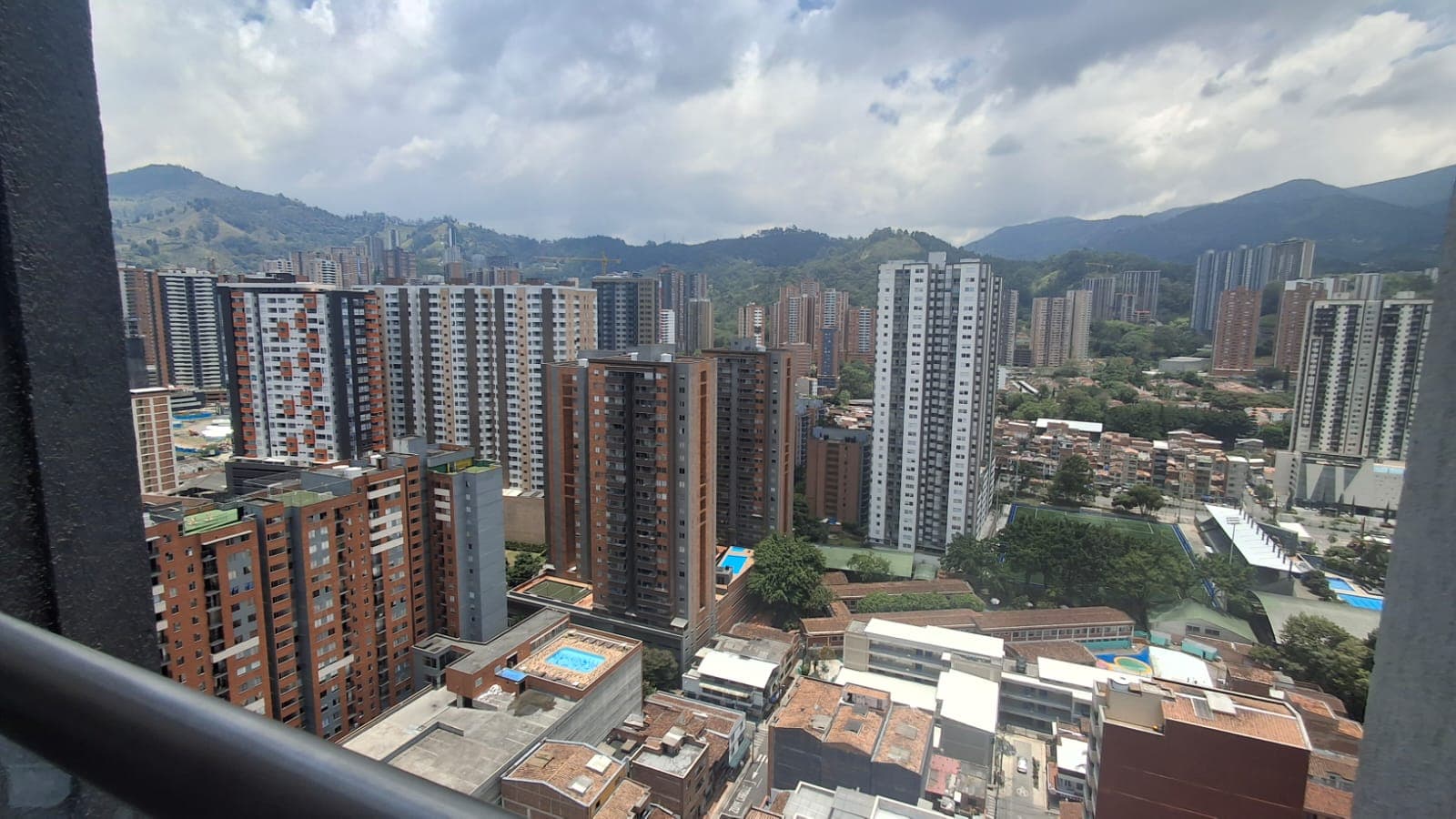 Apartamento en arriendo en Calle Larga, Sabaneta — foto 1 de 10