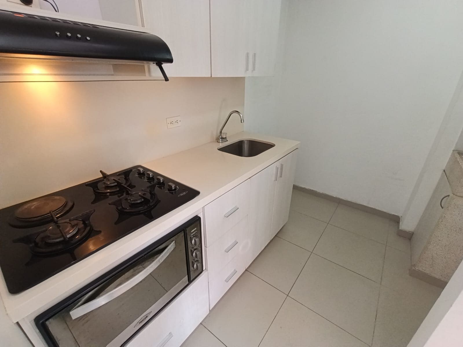 Apartamento en arriendo en Calasanz Parte Alta, La America, Medellín — foto 2 de 19