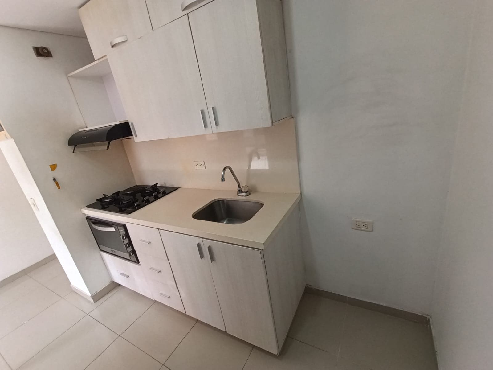 Apartamento en arriendo en Calasanz Parte Alta, La America, Medellín — foto 3 de 19