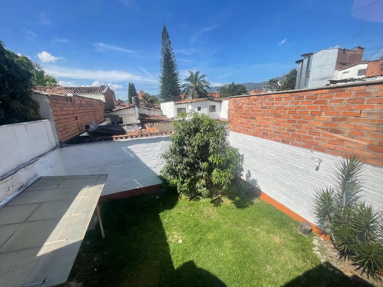 Casa Comercial en arriendo en Los Colores, Laureles, Medellín — foto 3 de 20